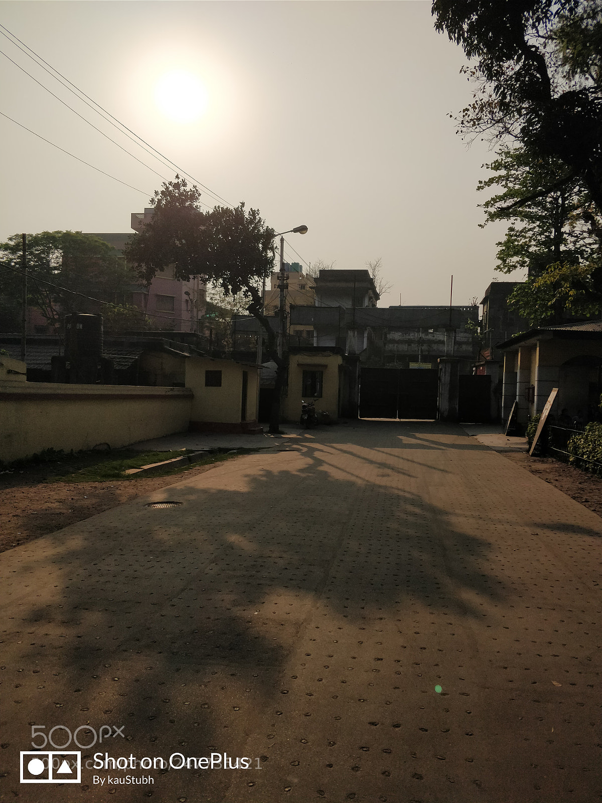 OnePlus 5T sample photo. Shadow photography
