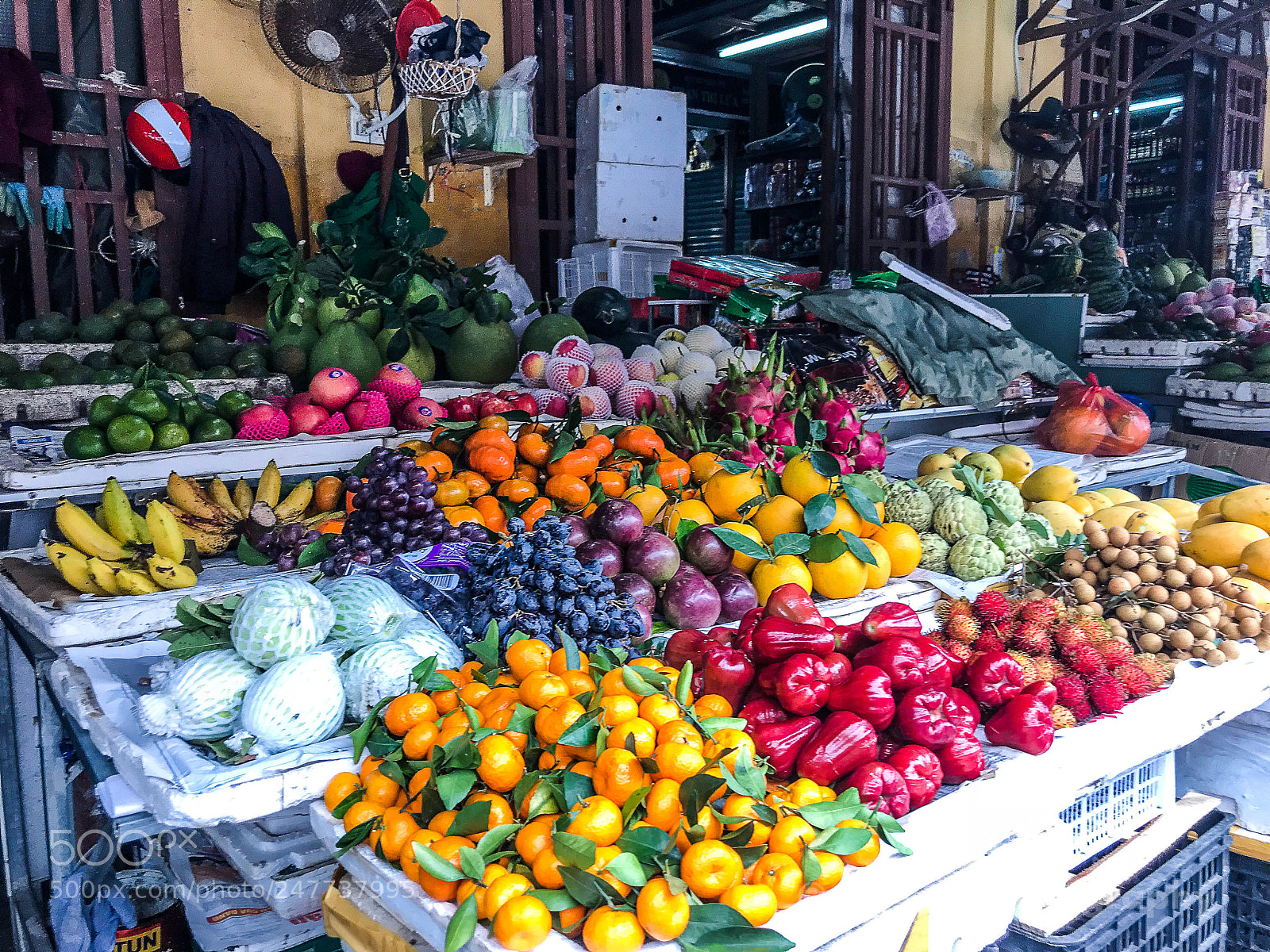 Apple iPhone 7 Plus sample photo. Fruit market in hoi photography