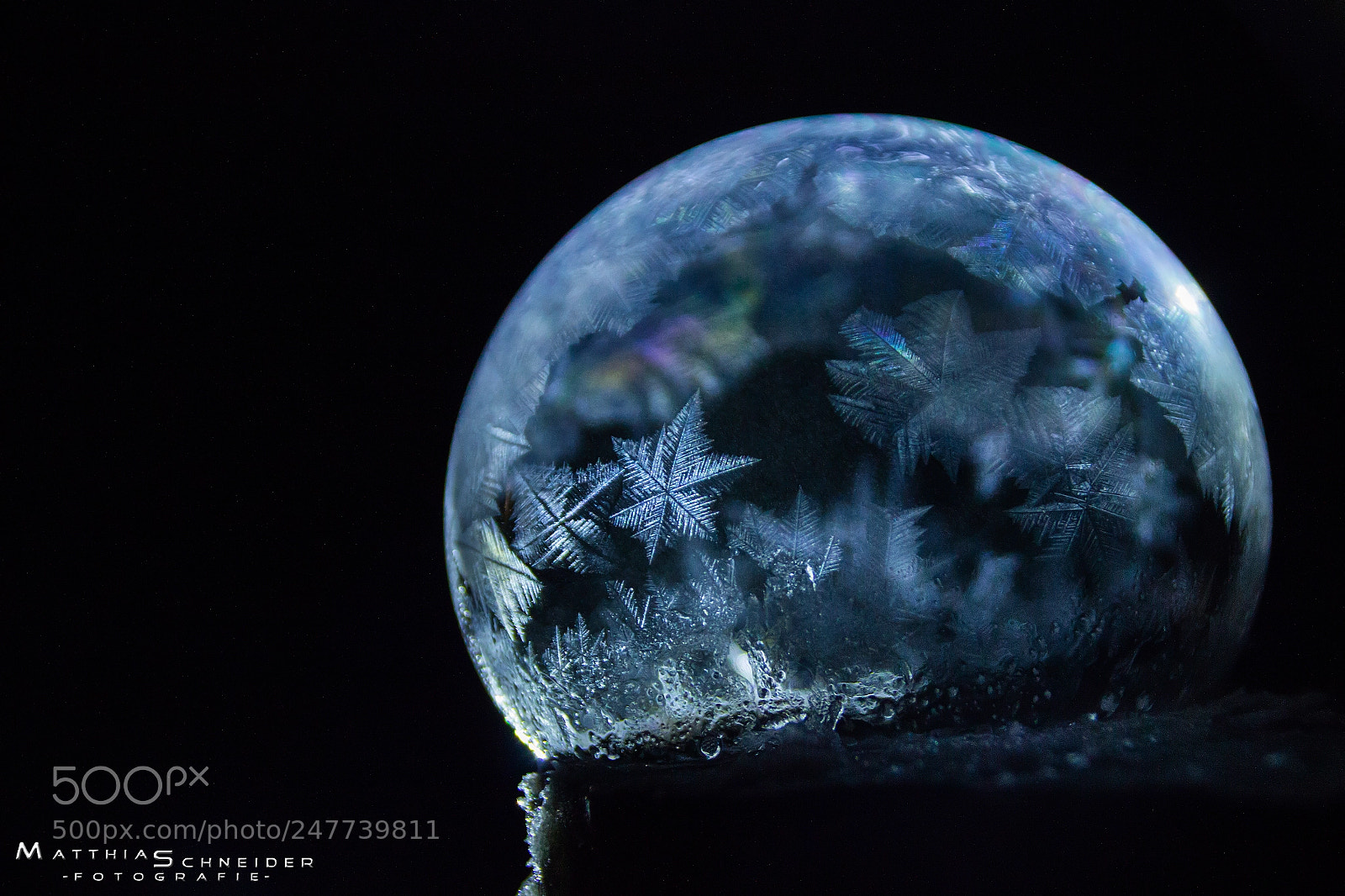 Canon EOS 600D (Rebel EOS T3i / EOS Kiss X5) sample photo. Frozen soap bubble photography