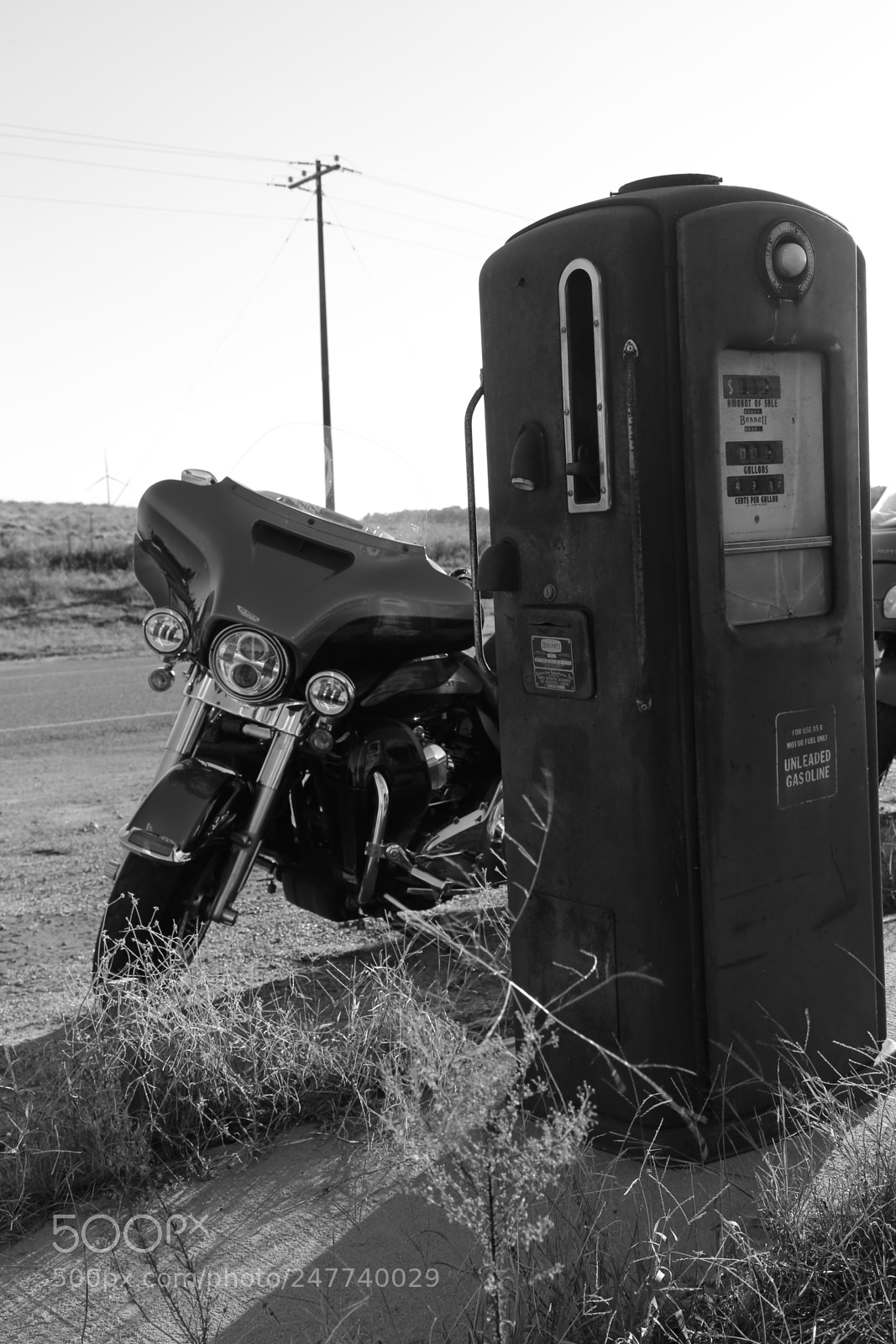 Canon EOS 6D + Canon EF 24-105mm F4L IS USM sample photo. Old gas station photography