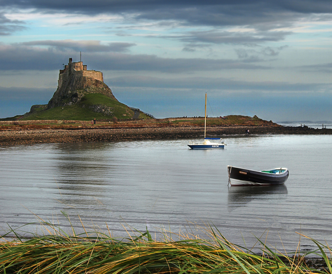 Olympus E-410 (EVOLT E-410) sample photo. Lindesfarne photography
