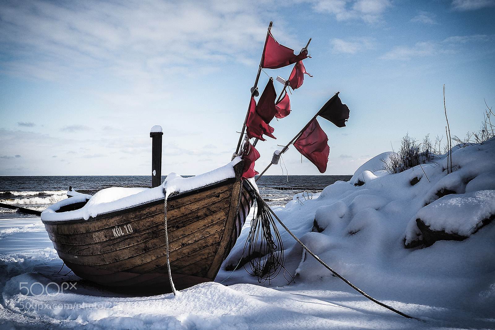 Olympus OM-D E-M10 II sample photo. The boat.... photography