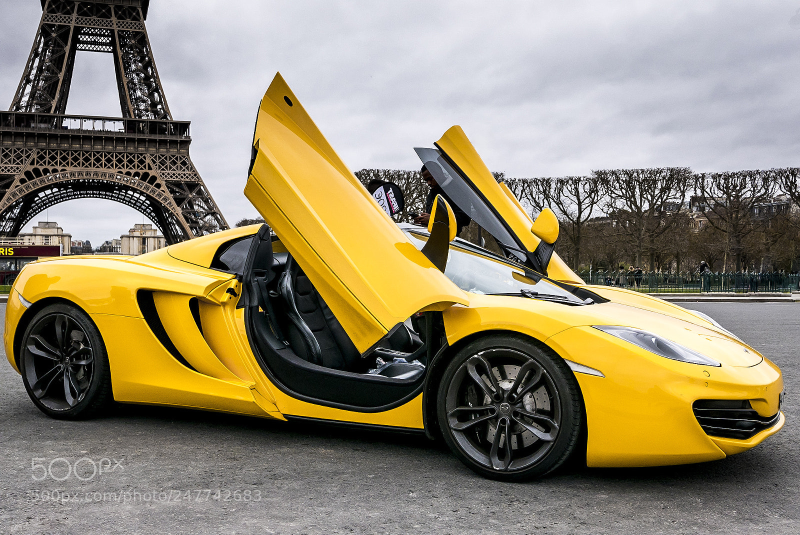 Panasonic Lumix DMC-LX100 sample photo. Paris photography