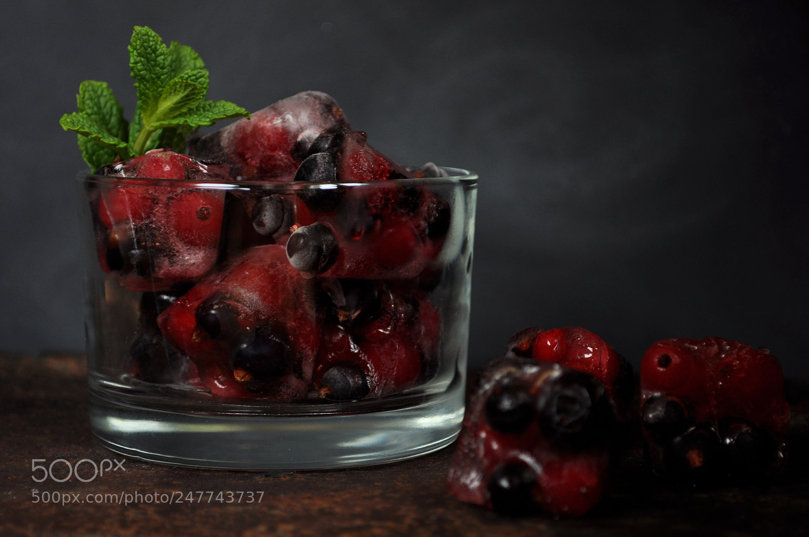 Nikon D5000 sample photo. Frozen summer photography