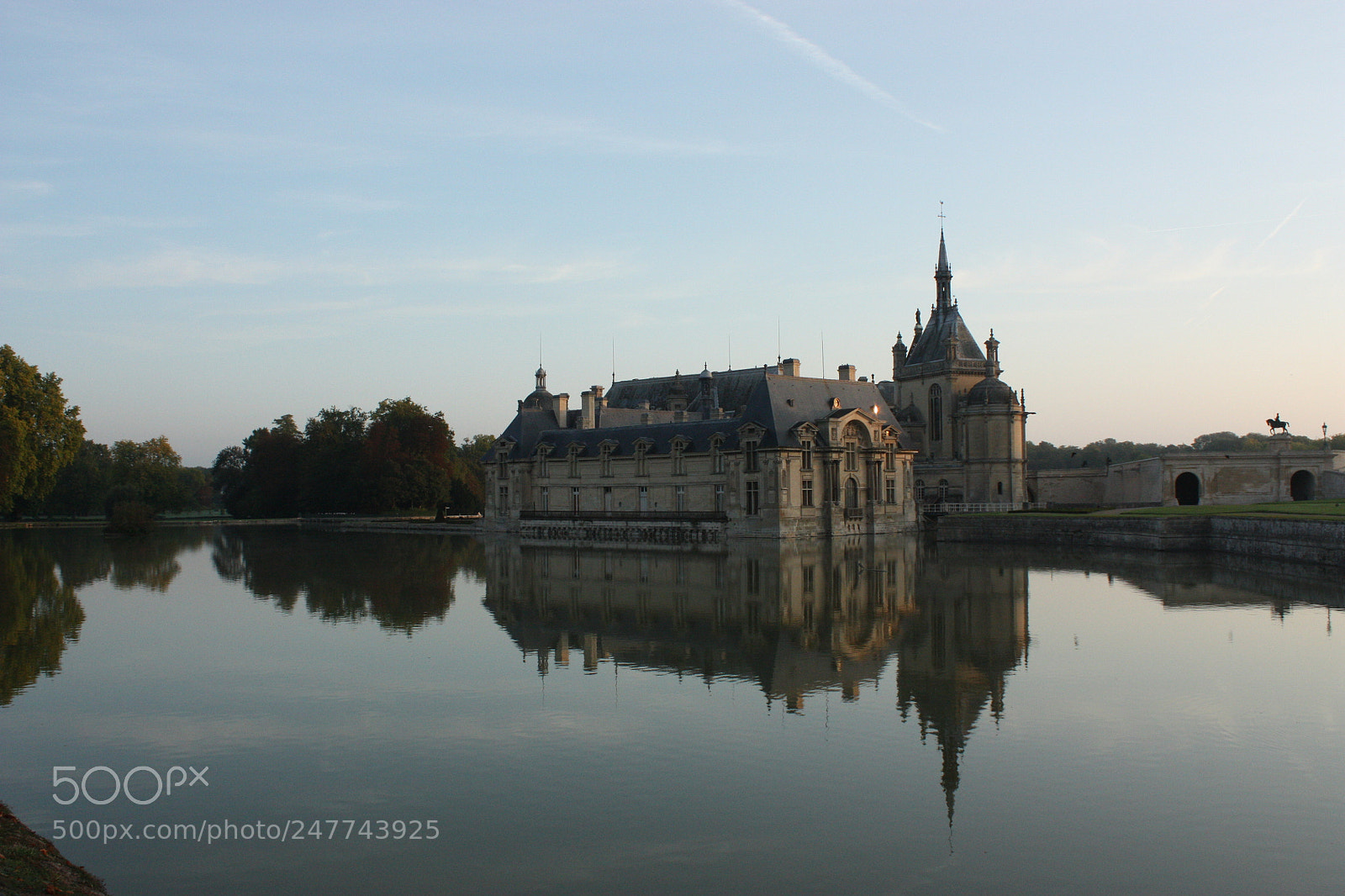 Canon EF-S 18-55mm F3.5-5.6 IS sample photo. Chantilly photography