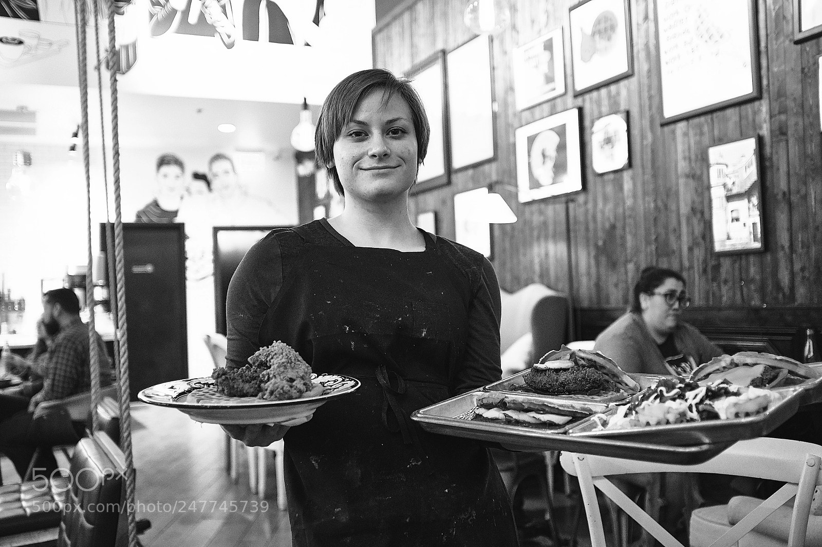 Fujifilm X100F sample photo. Serving up some chicken photography