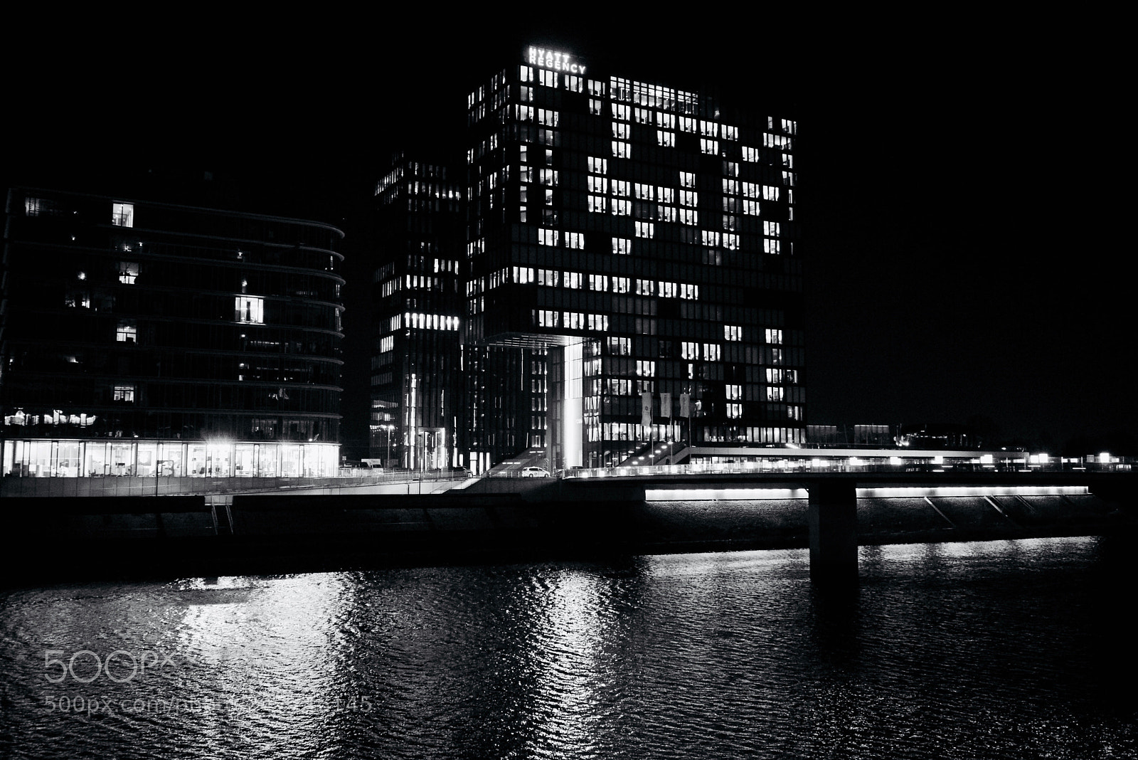 Sony a7 II sample photo. The lights photography