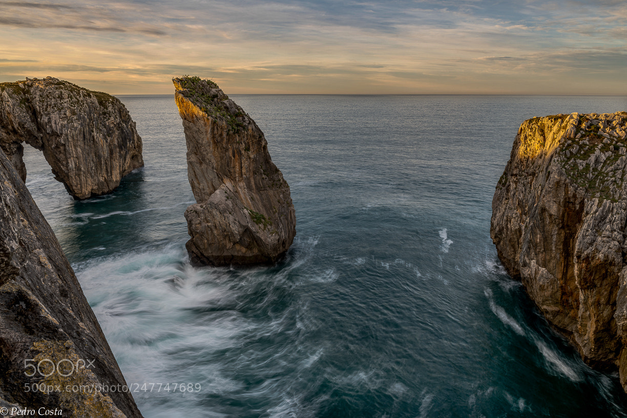 Nikon D610 sample photo. The "tomasón" cliffs. photography