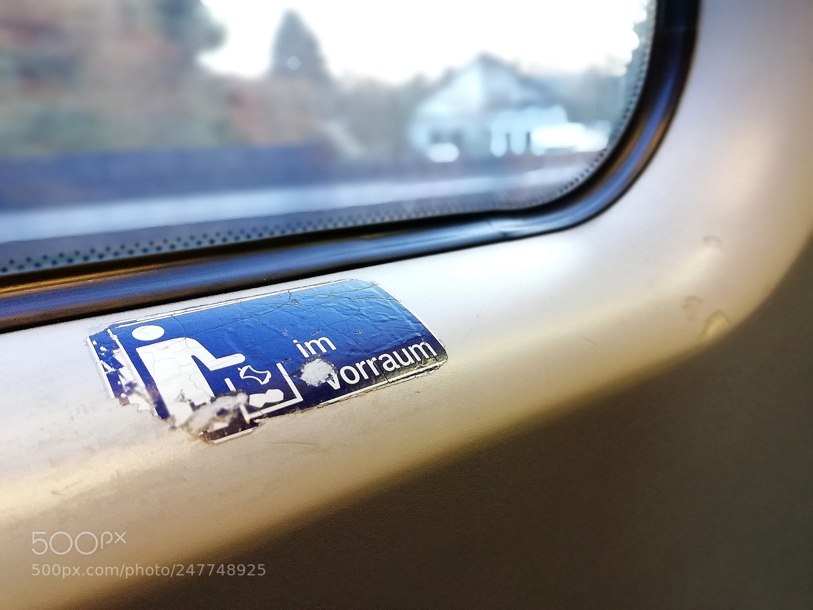 HUAWEI Mate 10 Lite sample photo. Somewhere in a train photography