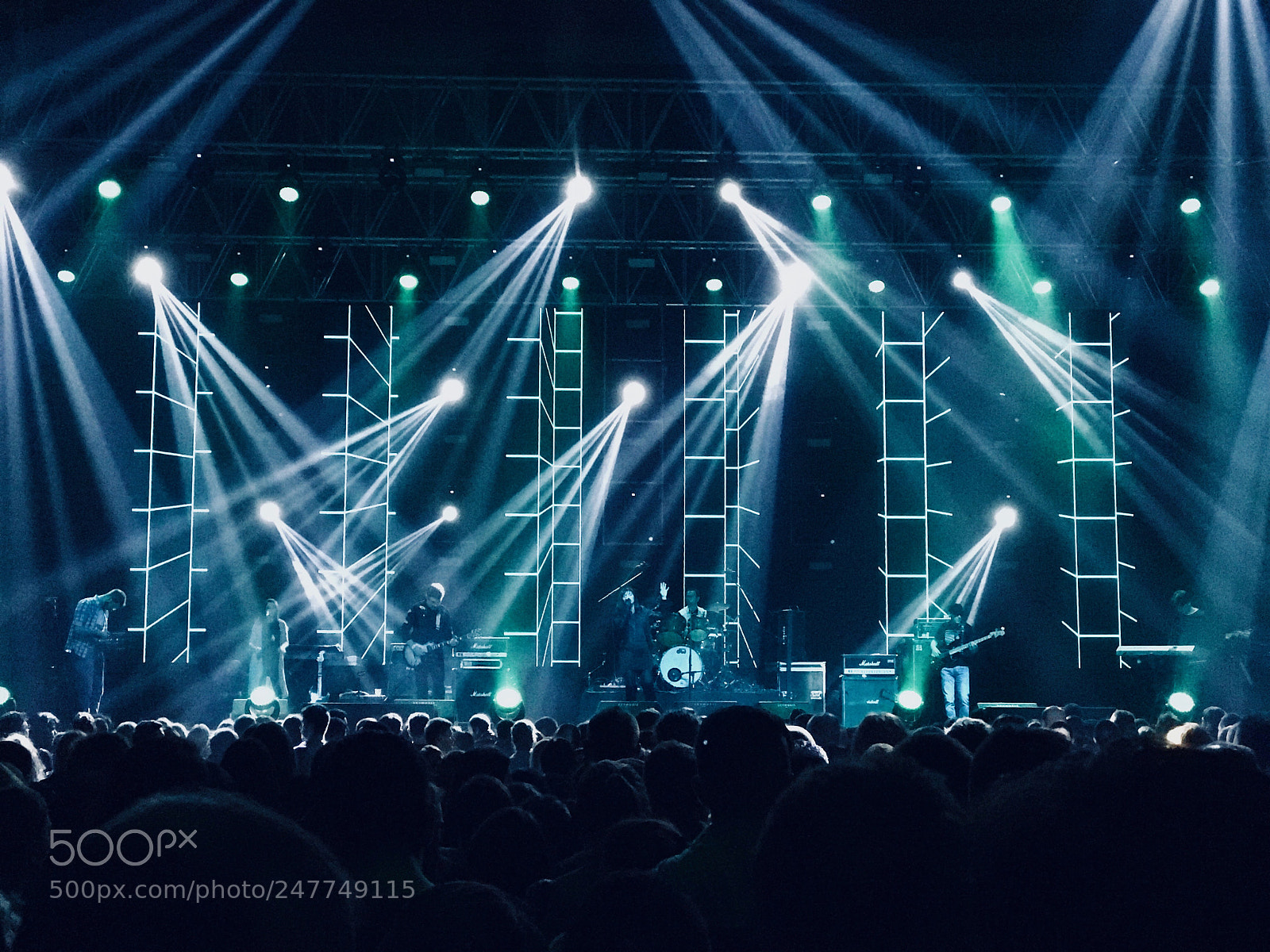 Apple iPhone 7 Plus sample photo. Concert picture photography