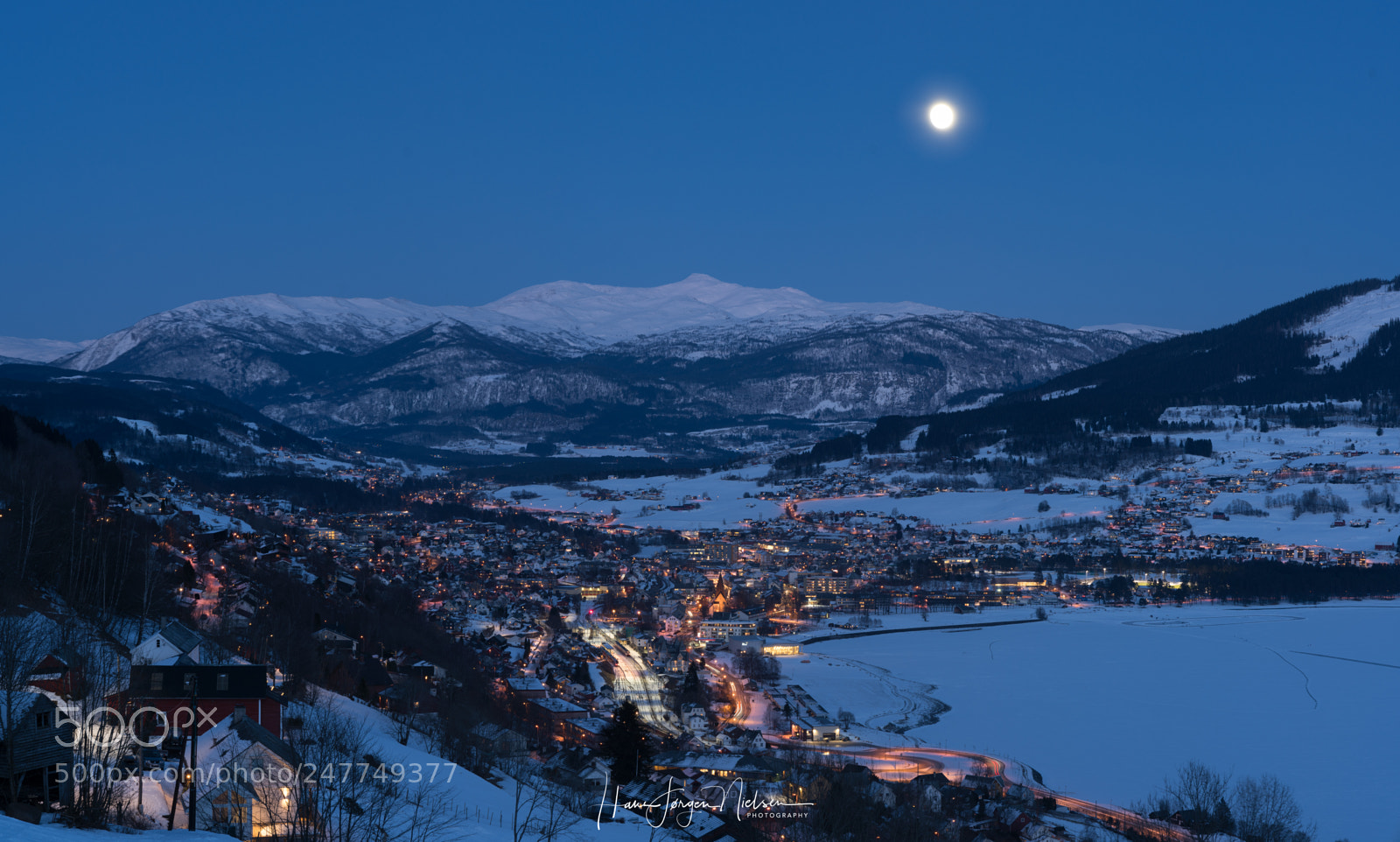 Sony a7R II sample photo. Winter evening 2 photography