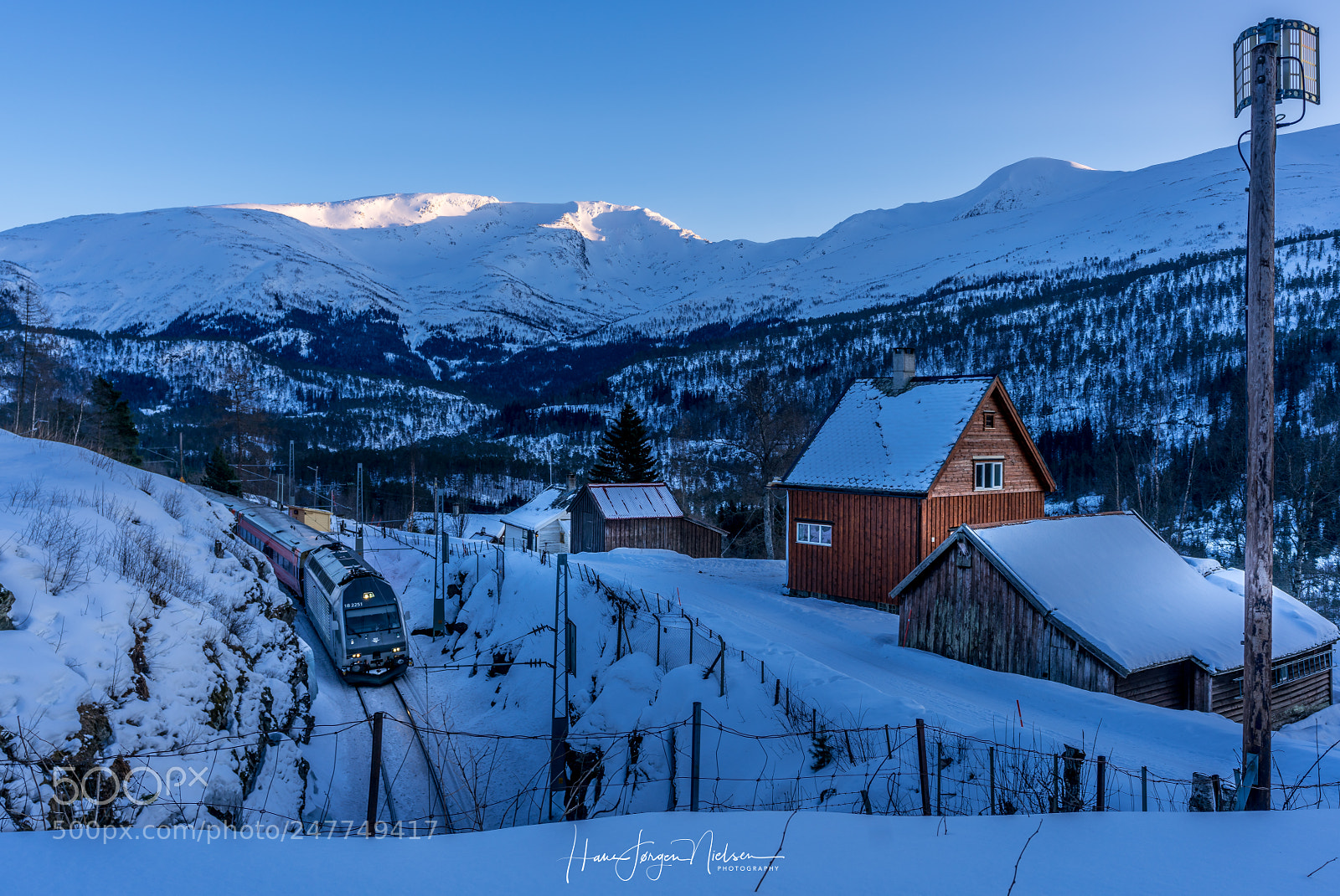 Sony a7R II sample photo. Train train photography