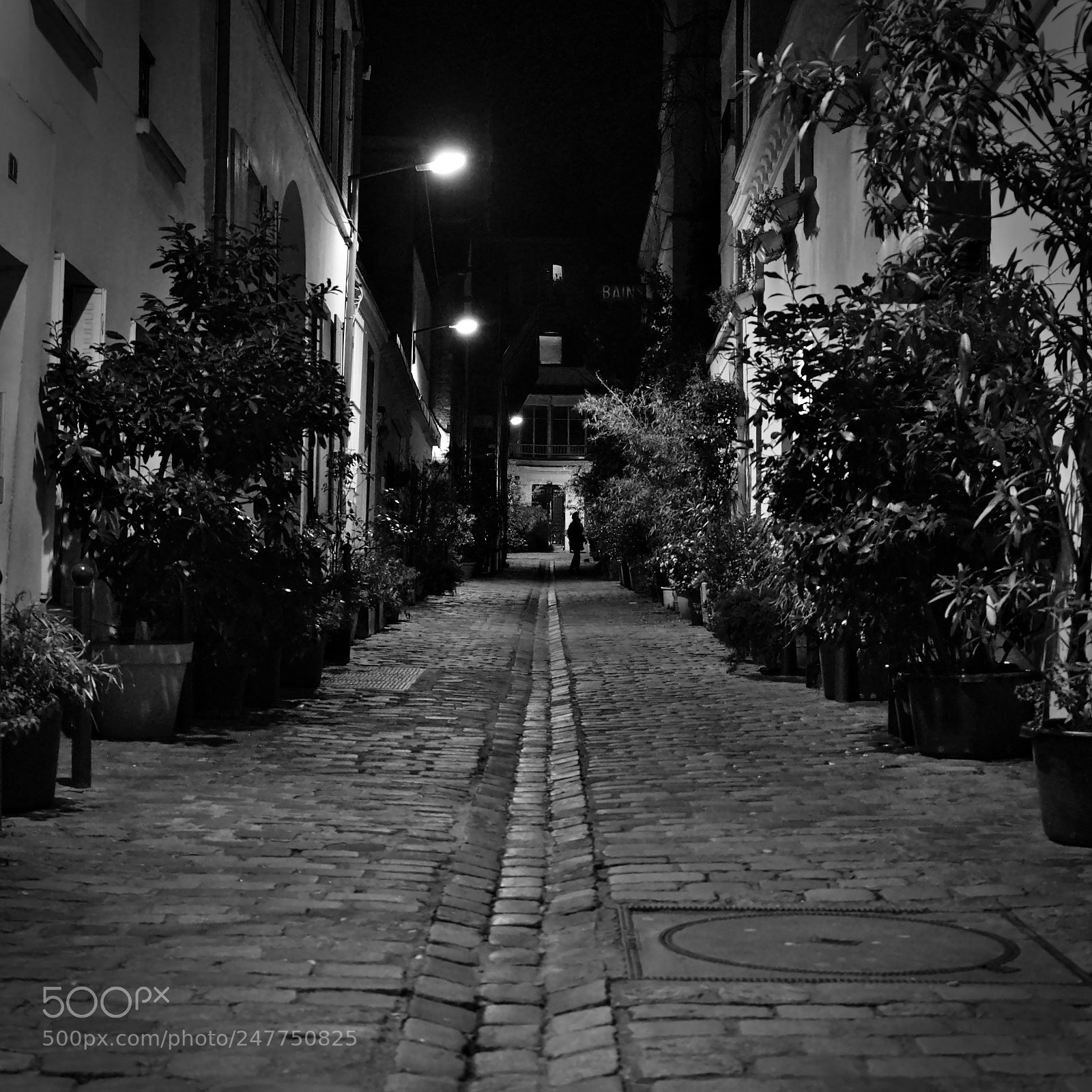 Fujifilm X-T2 sample photo. Alone in the dark photography