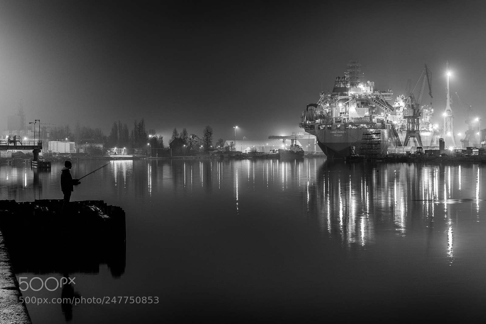 Nikon D7100 sample photo. Night fishing photography