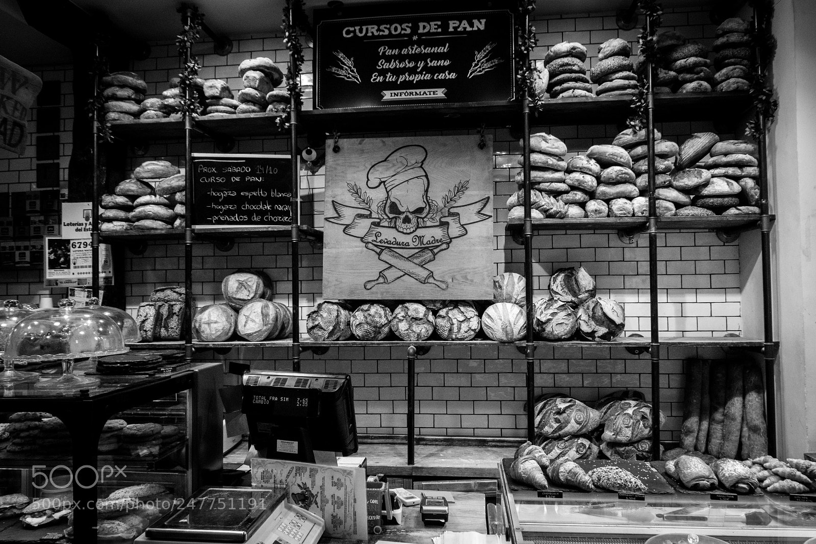 Sony SLT-A65 (SLT-A65V) sample photo. Deadly bakery in madrid photography