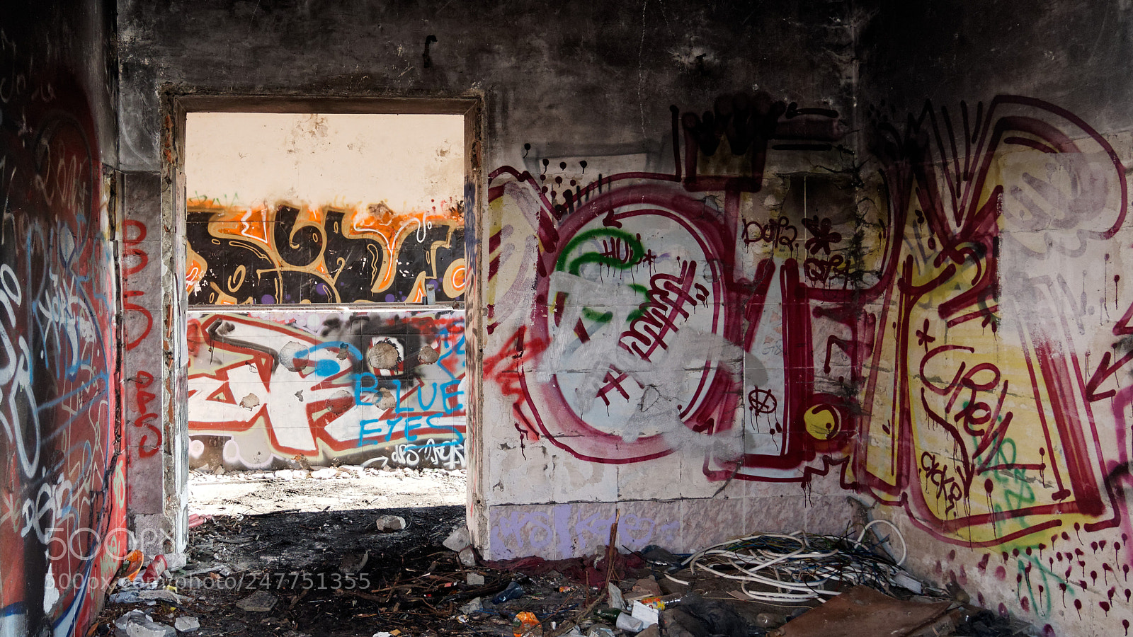 Panasonic Lumix DMC-GX85 (Lumix DMC-GX80 / Lumix DMC-GX7 Mark II) sample photo. Graffiti photography