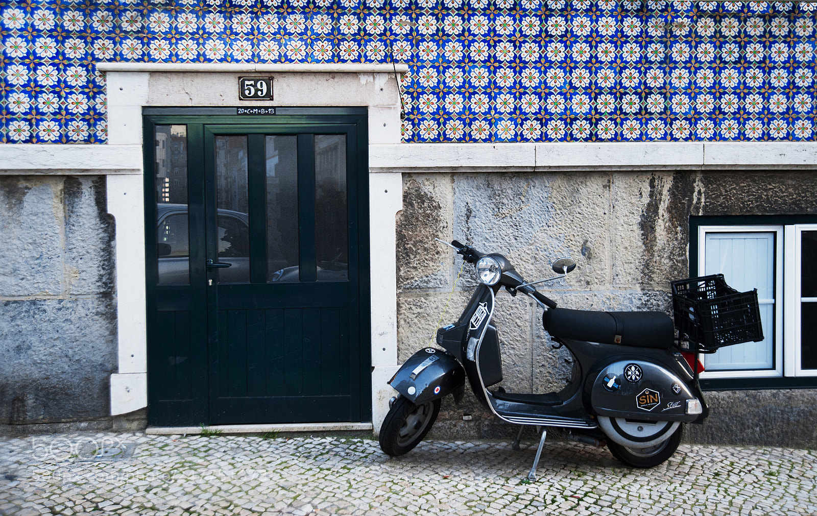 Nikon D700 sample photo. Streets of lisbon photography