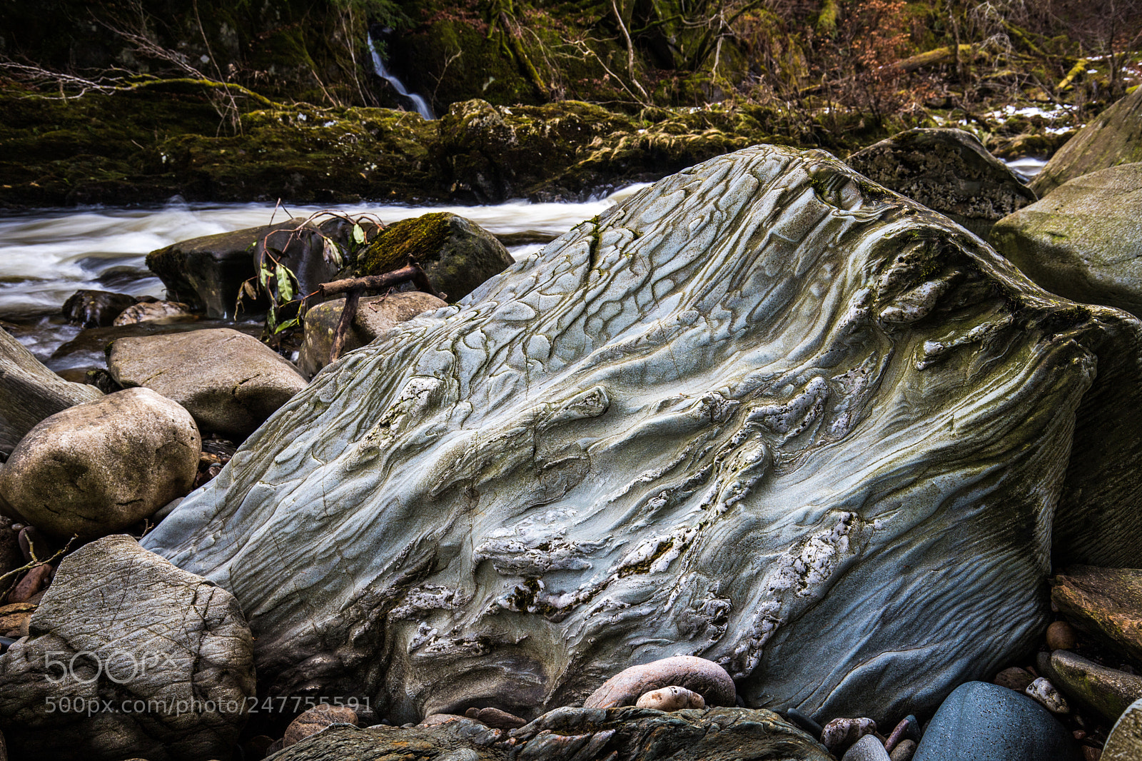 Canon EOS 6D Mark II sample photo. River rock photography