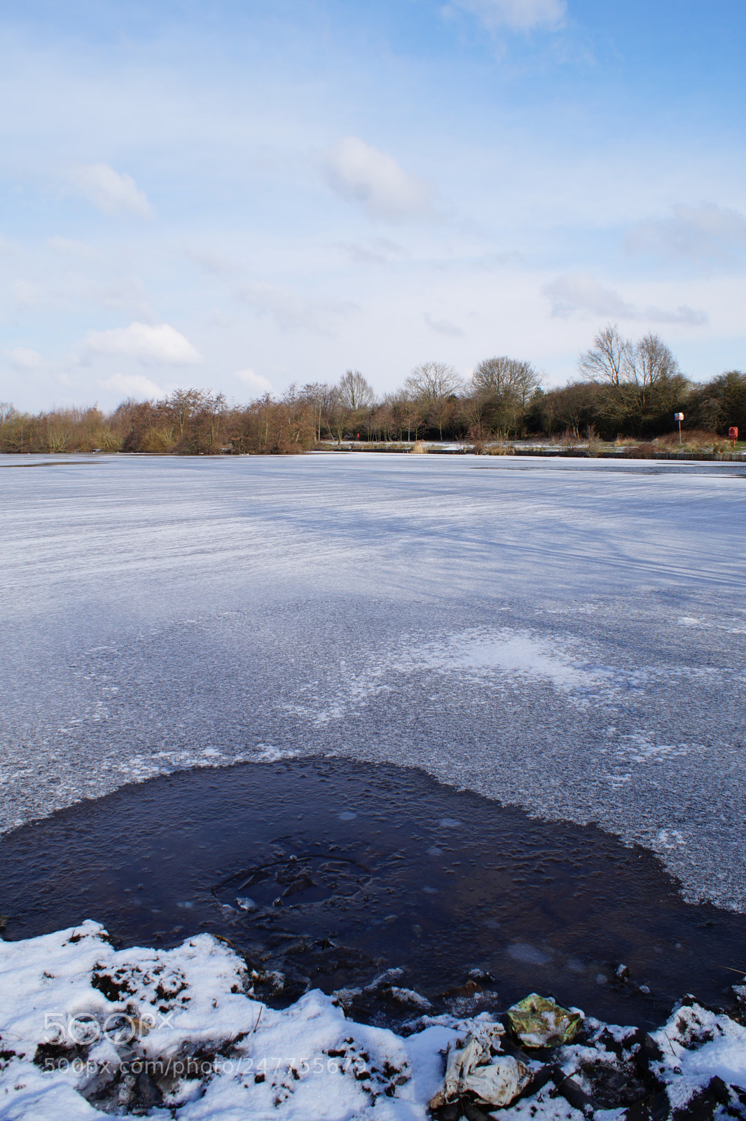 Sony DT 18-70mm F3.5-5.6 sample photo. Breaking ice. photography
