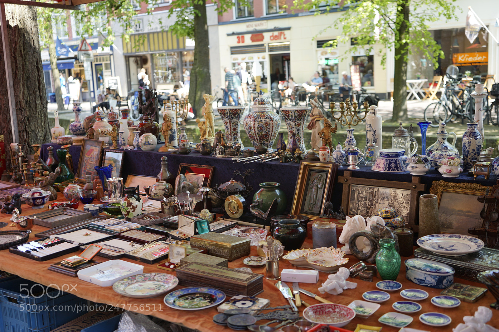 Sony a7 II sample photo. Vintage market place photography