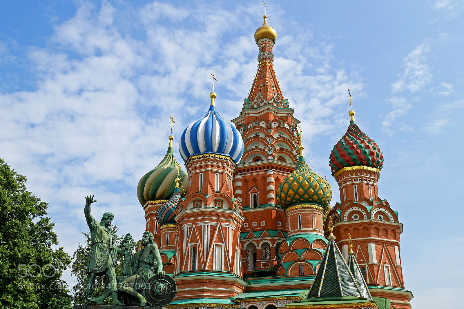 Panasonic Lumix DMC-GX85 (Lumix DMC-GX80 / Lumix DMC-GX7 Mark II) sample photo. St. basil's cathedral, moscow photography