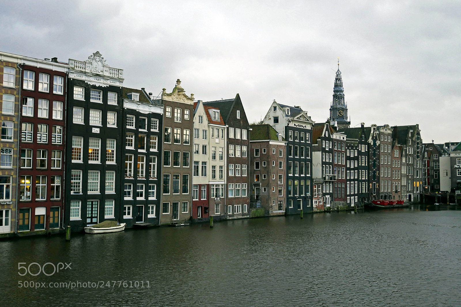 Panasonic Lumix DMC-GX85 (Lumix DMC-GX80 / Lumix DMC-GX7 Mark II) sample photo. Traditional buildings in amsterdam photography