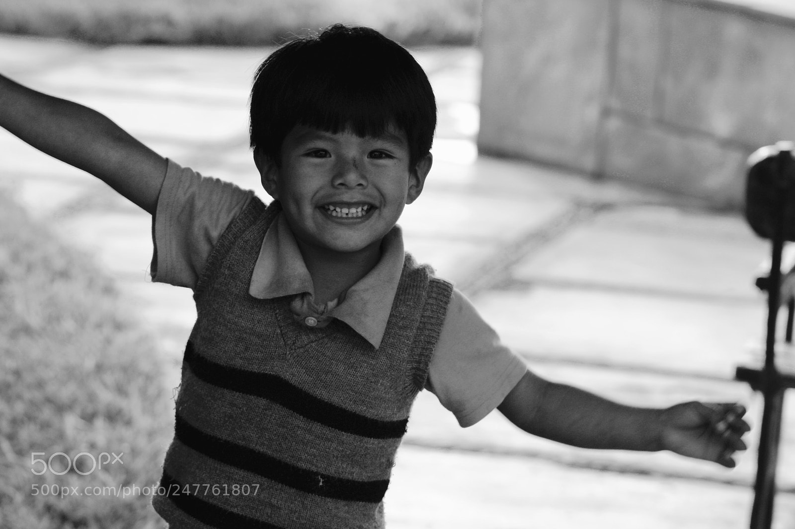 Canon EOS 1000D (EOS Digital Rebel XS / EOS Kiss F) sample photo. Naughty smile photography