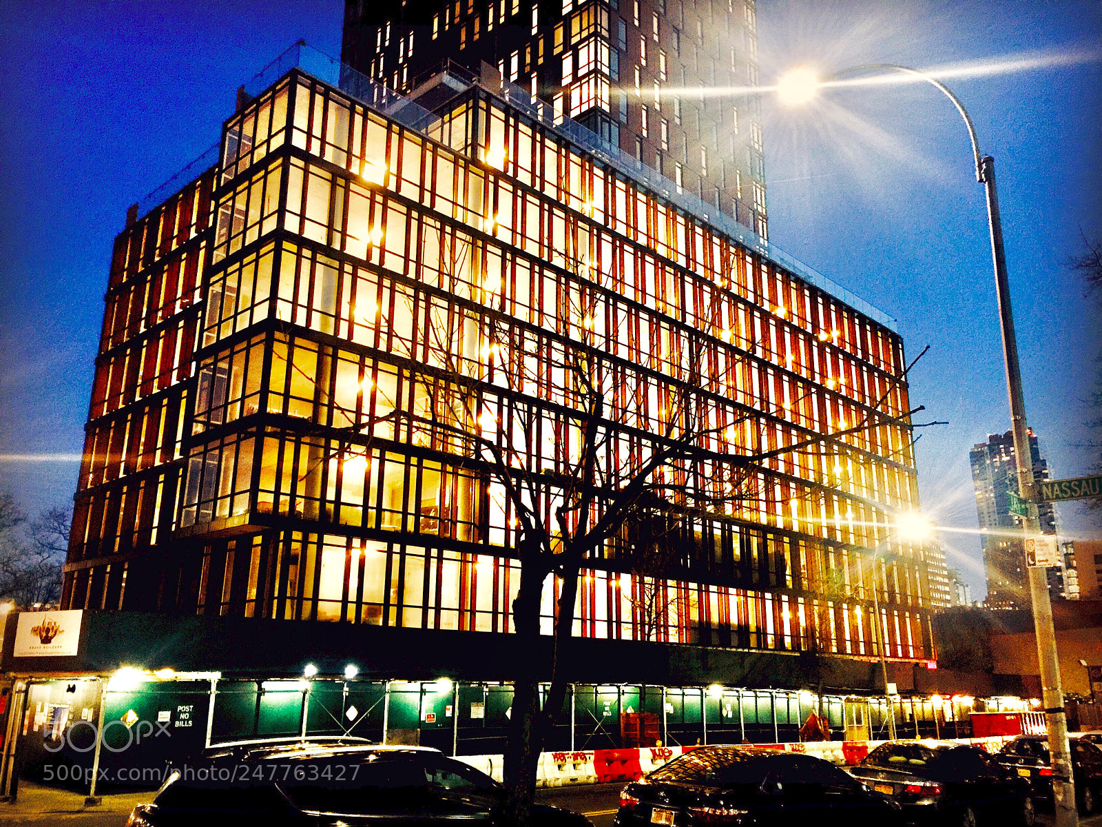 Apple iPhone 6 Plus sample photo. “glowing edifice” photography