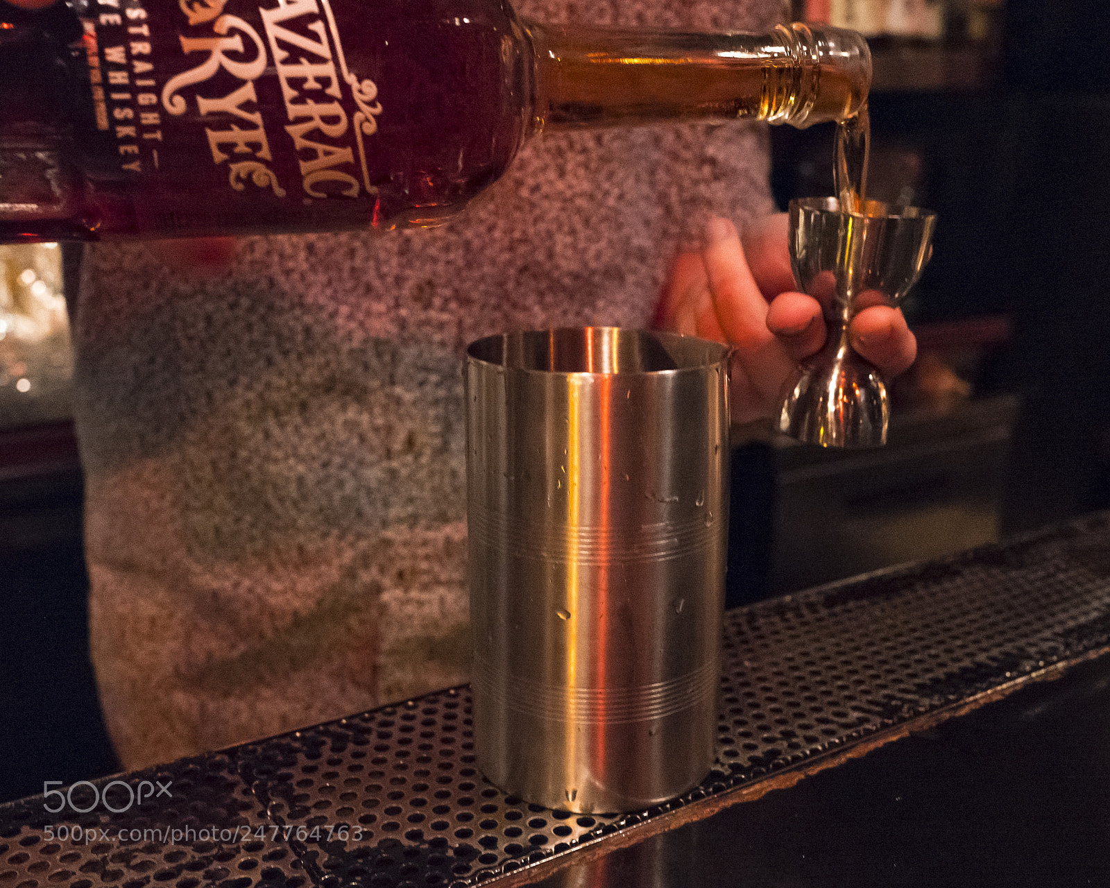 Leica Q (Typ 116) sample photo. Mixologist 1 photography