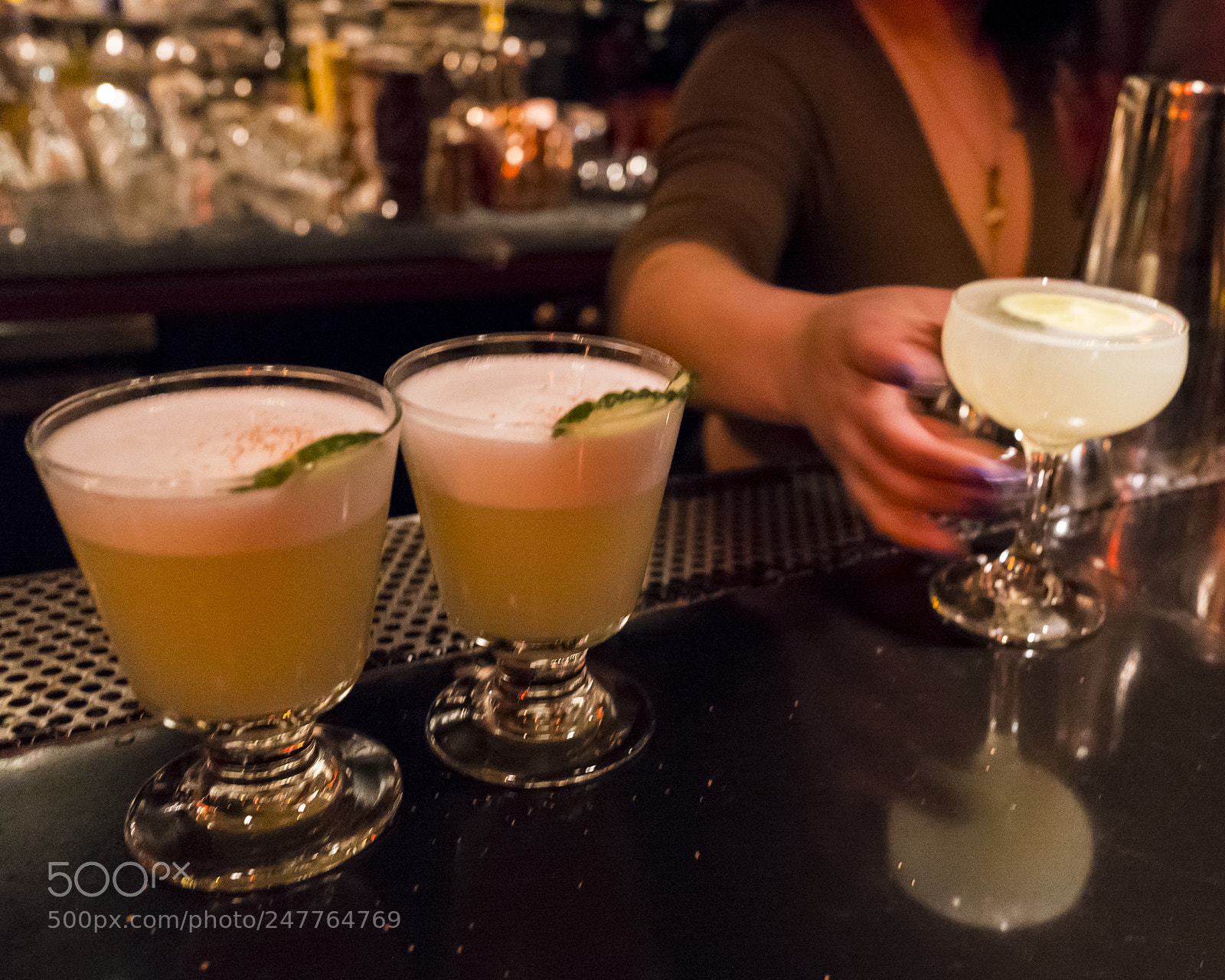 Leica Q (Typ 116) sample photo. Mixologist 3 photography