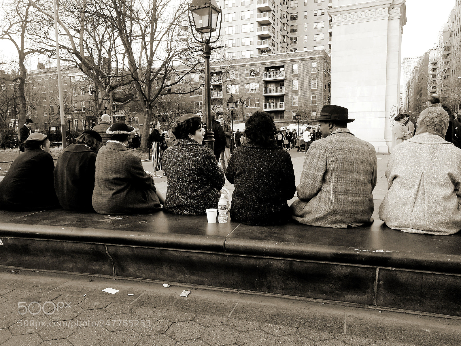 Samsung Galaxy S8+ sample photo. Movie set 40s era photography