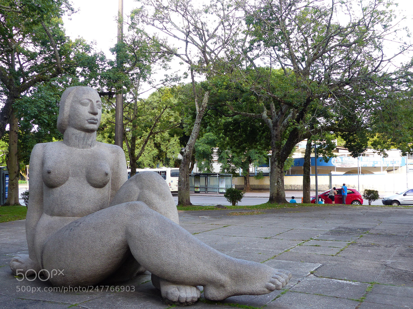 Panasonic Lumix DMC-FZ200 sample photo. Statue of potty lazzarotto photography