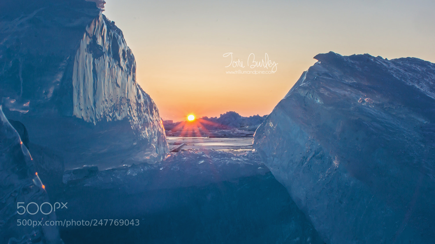 Sony SLT-A77 sample photo. Blue ice sunrise photography
