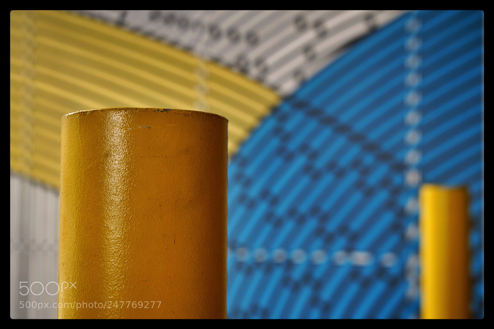 Sony a7R III sample photo. Pole color pop photography