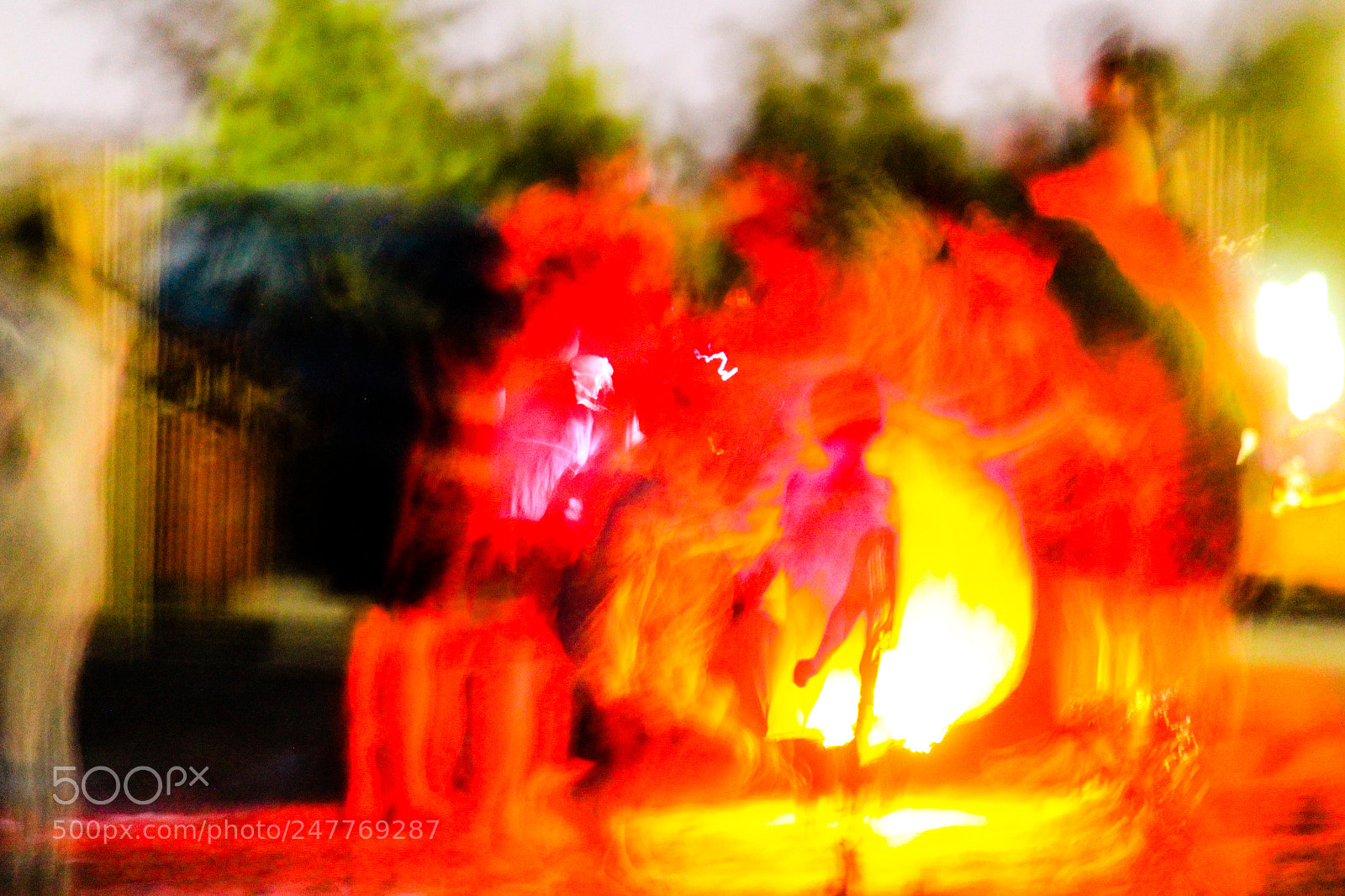 Canon EOS 550D (EOS Rebel T2i / EOS Kiss X4) sample photo. Ghost in fire photography