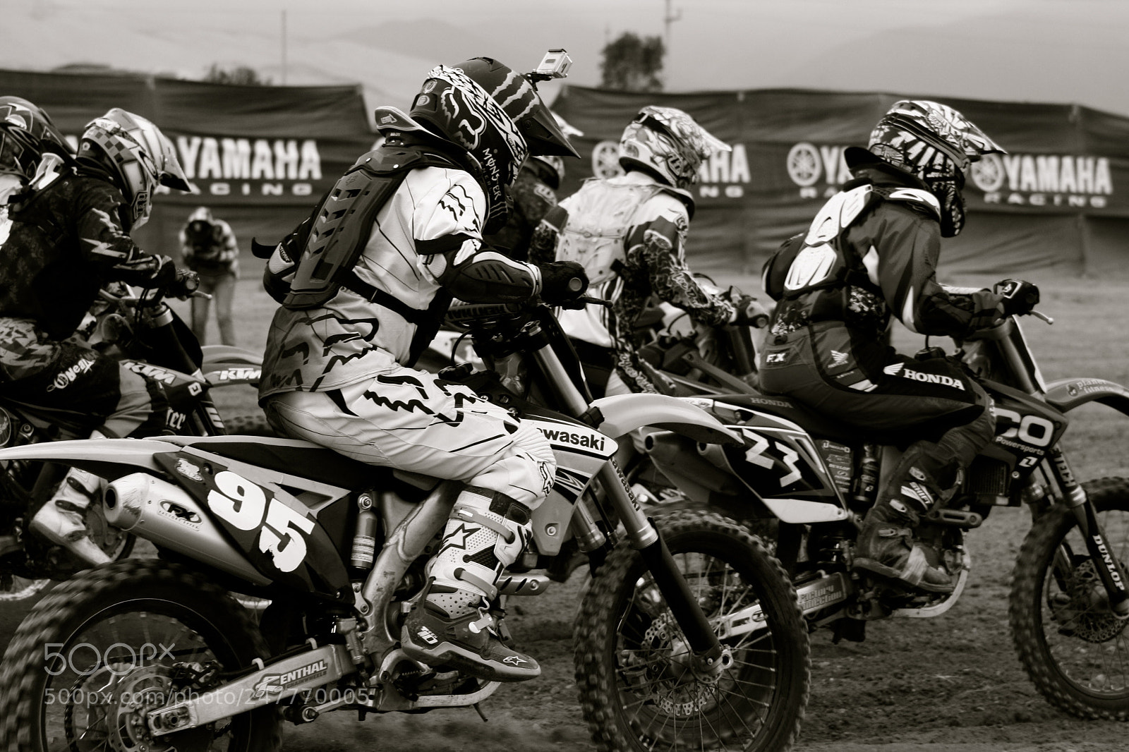 Canon EOS 1000D (EOS Digital Rebel XS / EOS Kiss F) sample photo. Motocross photography