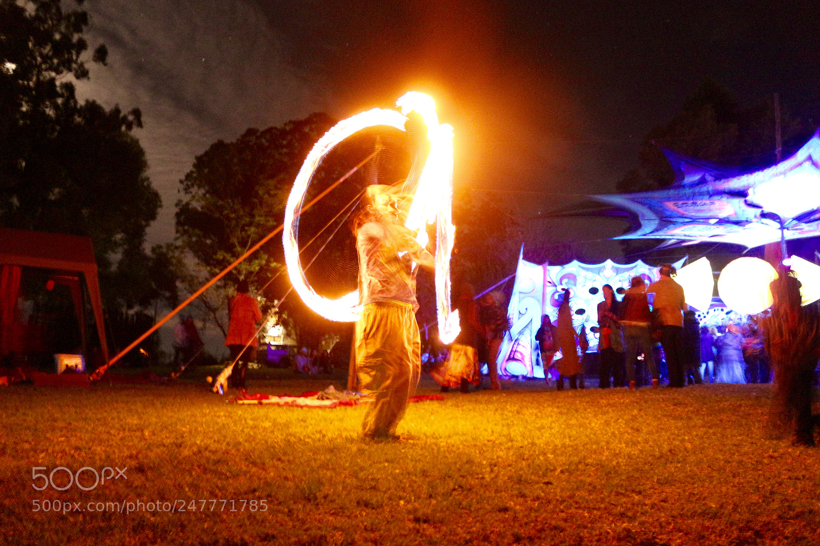 Canon EOS 700D (EOS Rebel T5i / EOS Kiss X7i) sample photo. Captured anonymous spinning fire photography