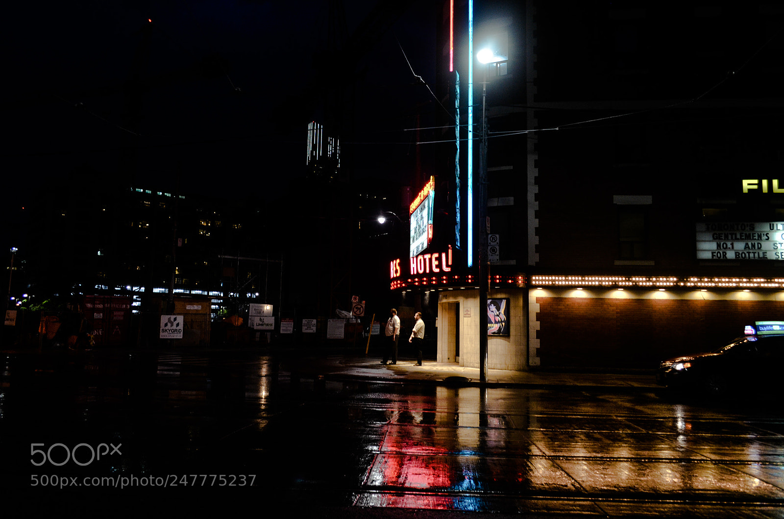 Nikon D5100 sample photo. Light in the dark photography