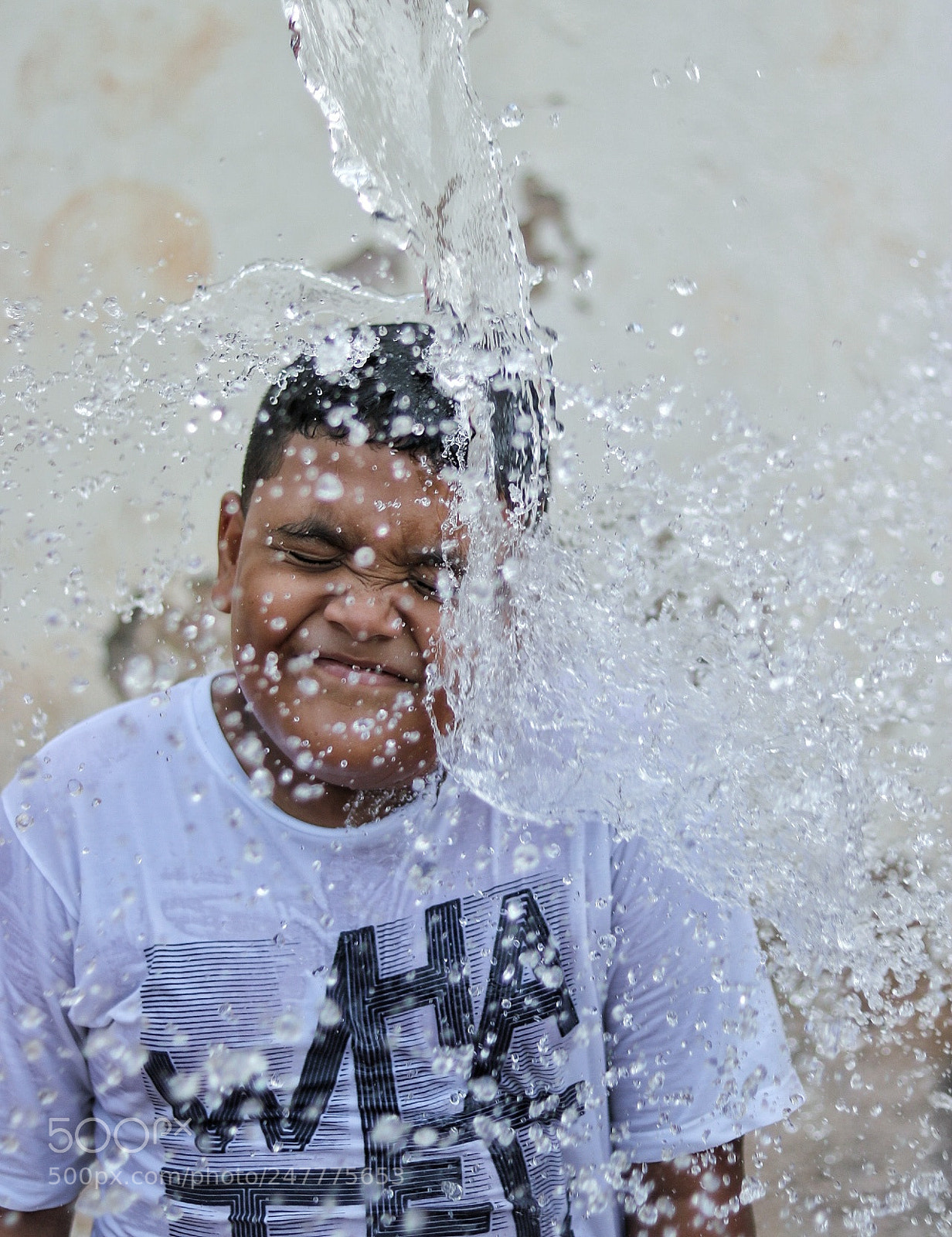 Canon EOS 750D (EOS Rebel T6i / EOS Kiss X8i) sample photo. Splash! photography