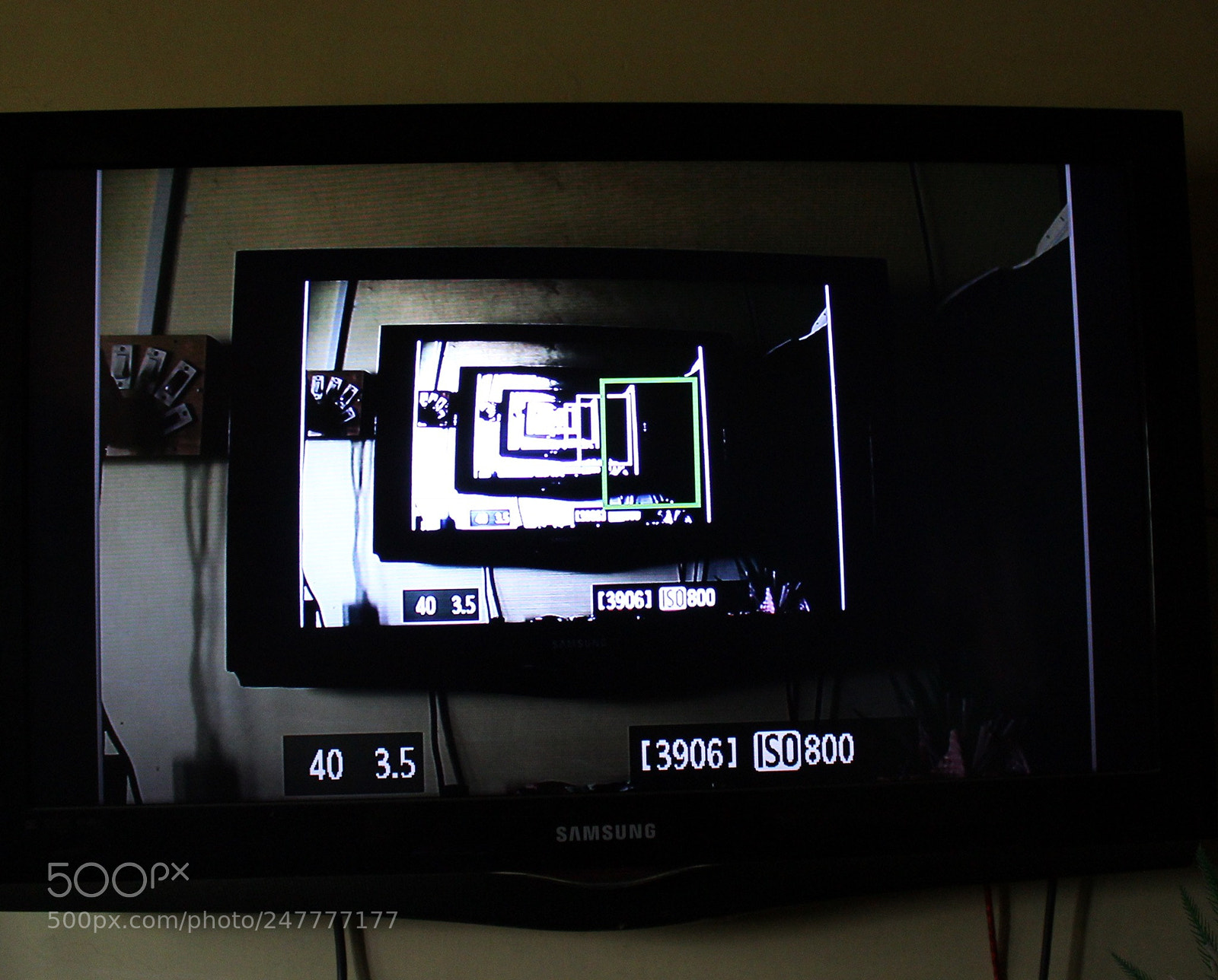 Canon EOS 1200D (EOS Rebel T5 / EOS Kiss X70 / EOS Hi) sample photo. Mirror making! photography