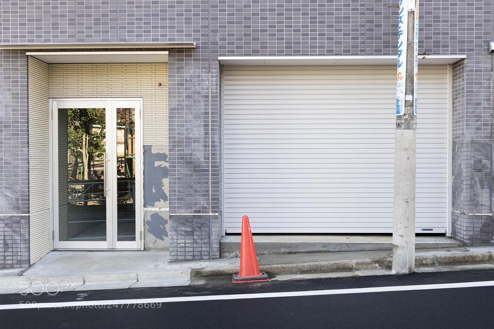 Canon EOS M5 sample photo. Closed 9 photography