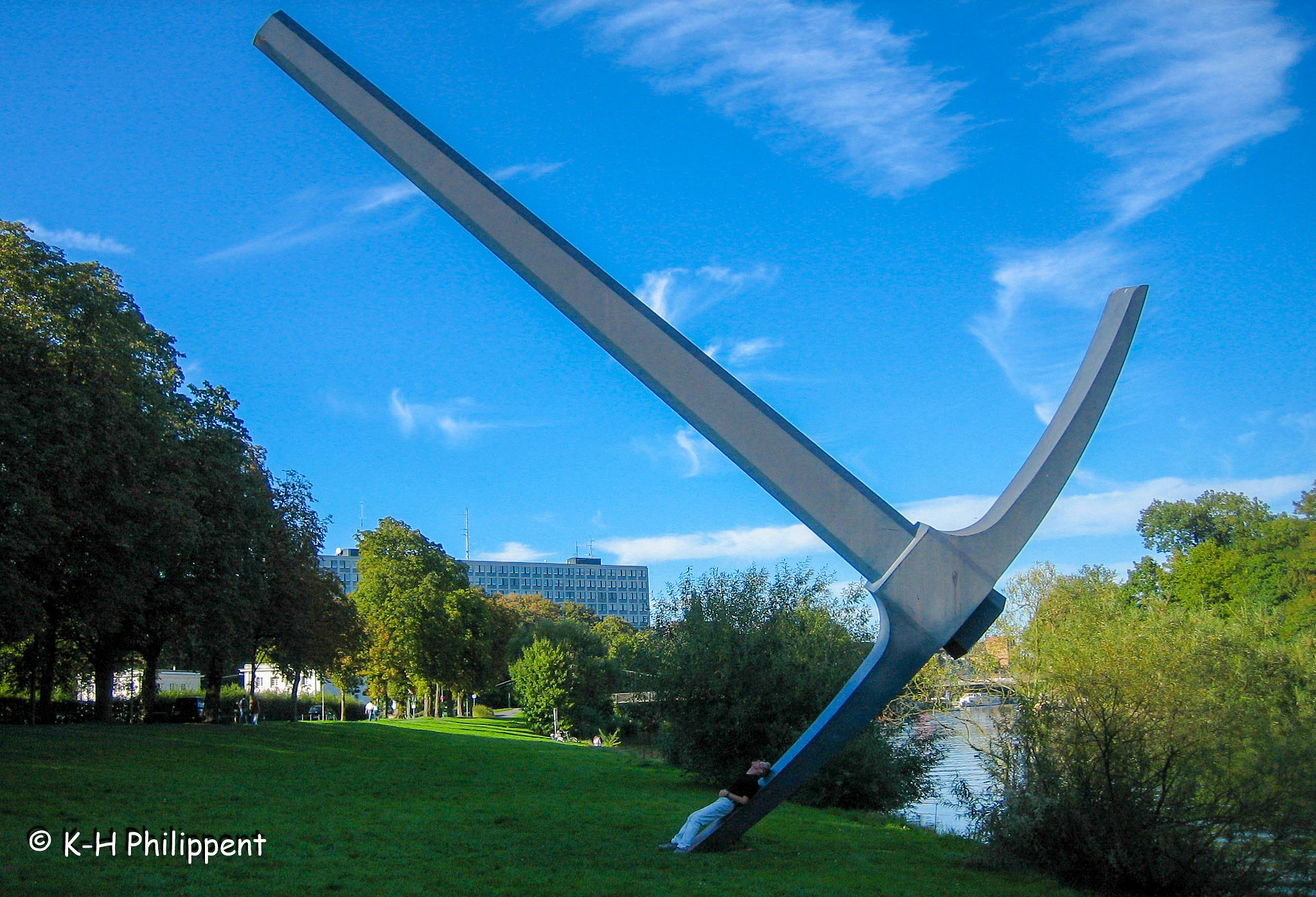 Canon DIGITAL IXUS 50 sample photo. Kassel (germany), documenta 7 (1982), the 5,5 ton heavy pointed hook photography