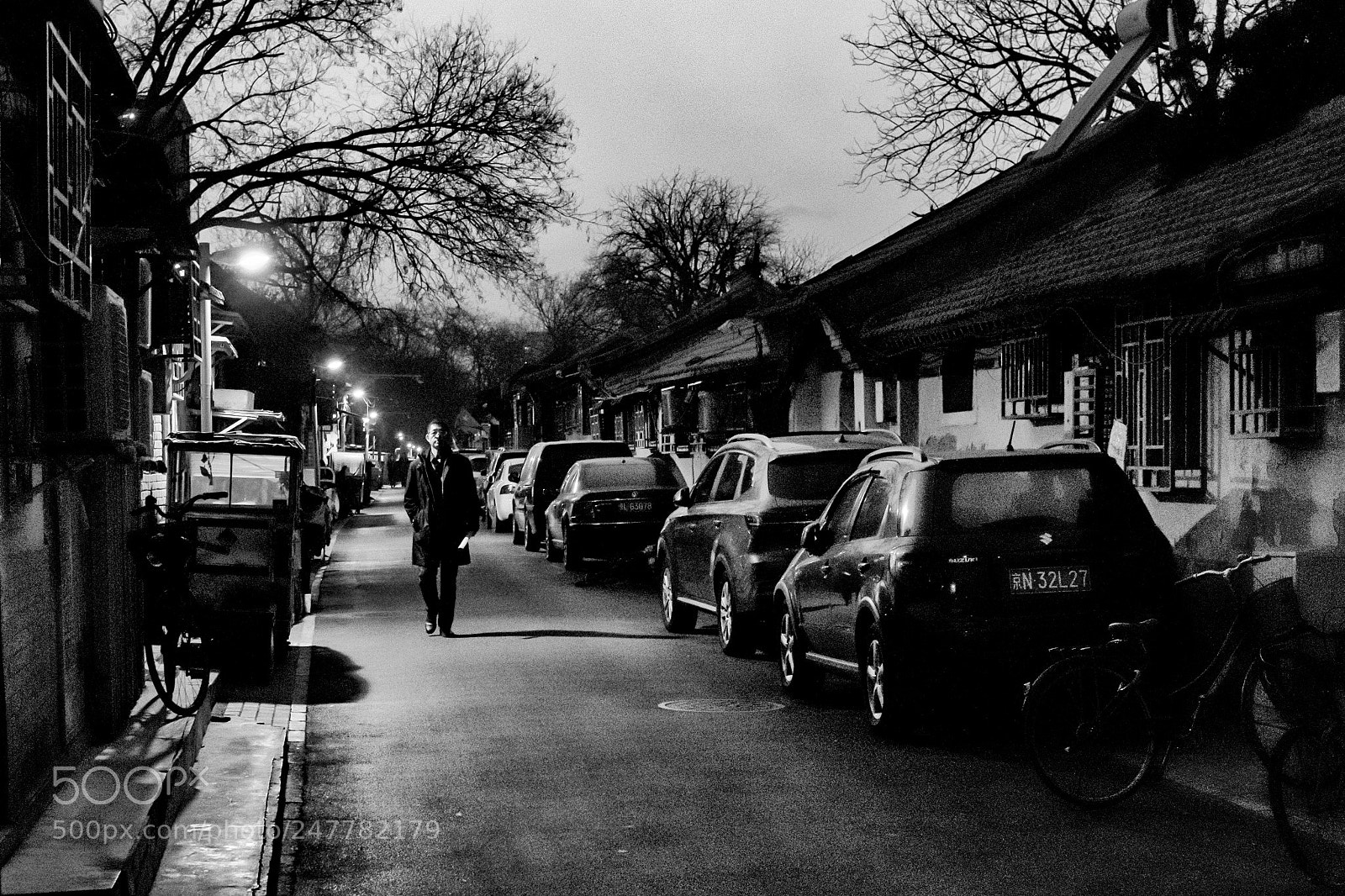 Fujifilm X-Pro2 sample photo. Walking through the old photography