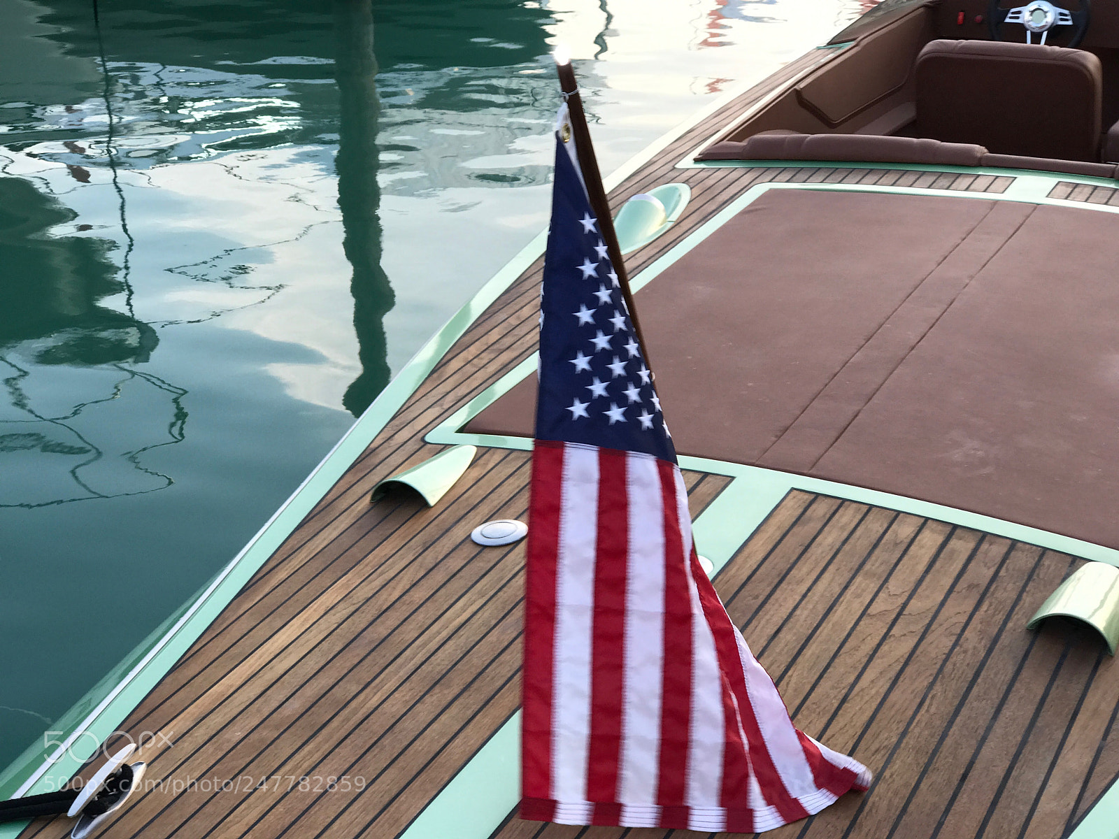 Apple iPhone 7 Plus sample photo. Iphoneboatshowiphone photography