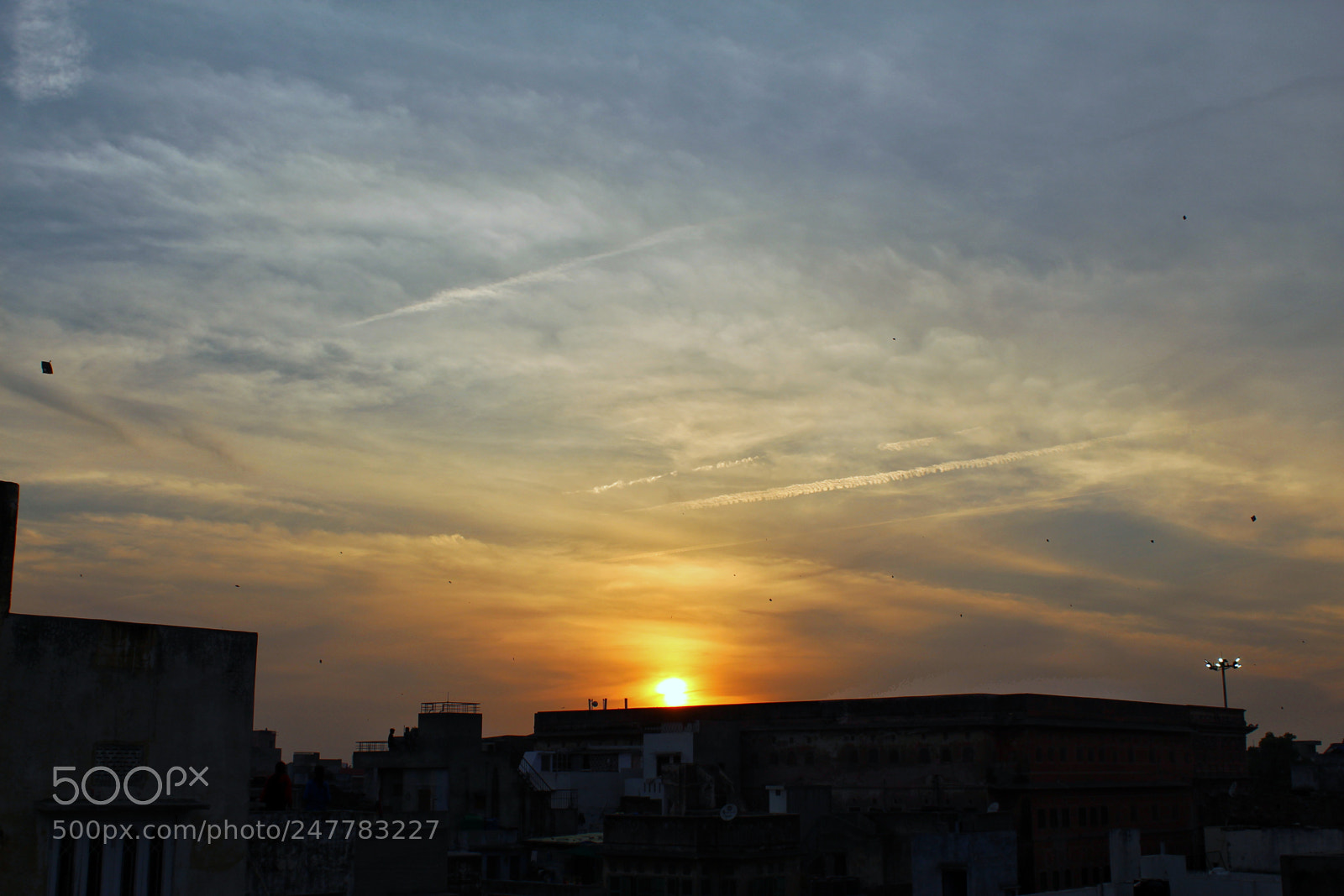 Canon EOS 1300D (EOS Rebel T6 / EOS Kiss X80) sample photo. Sunset in january photography