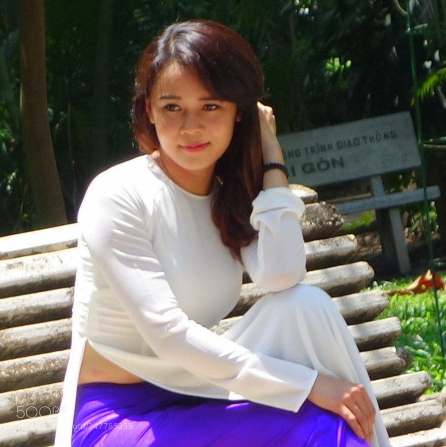 Sony Cyber-shot DSC-RX100 II sample photo. Vn people lot() photography