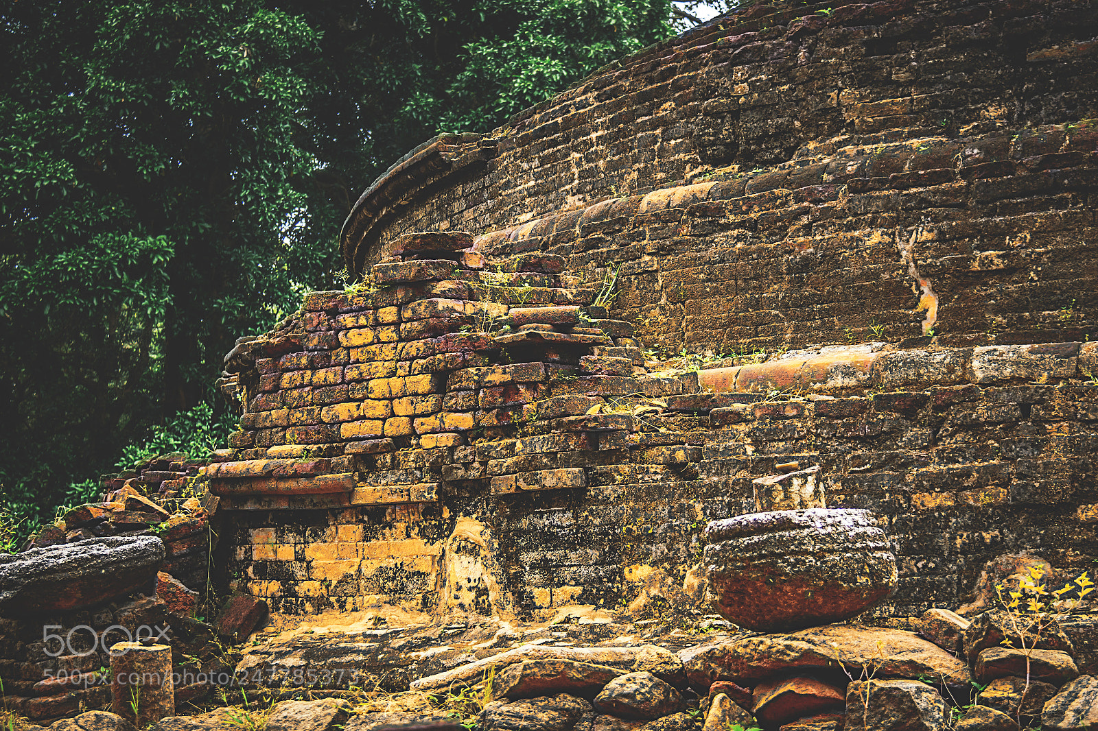 Canon EOS 600D (Rebel EOS T3i / EOS Kiss X5) sample photo. The forgotten temple, sri photography