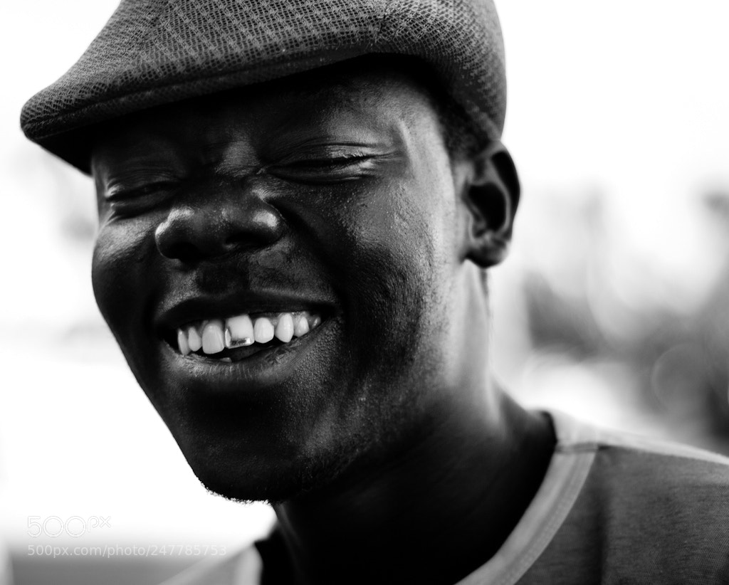 Nikon D3000 sample photo. Love and happiness photography