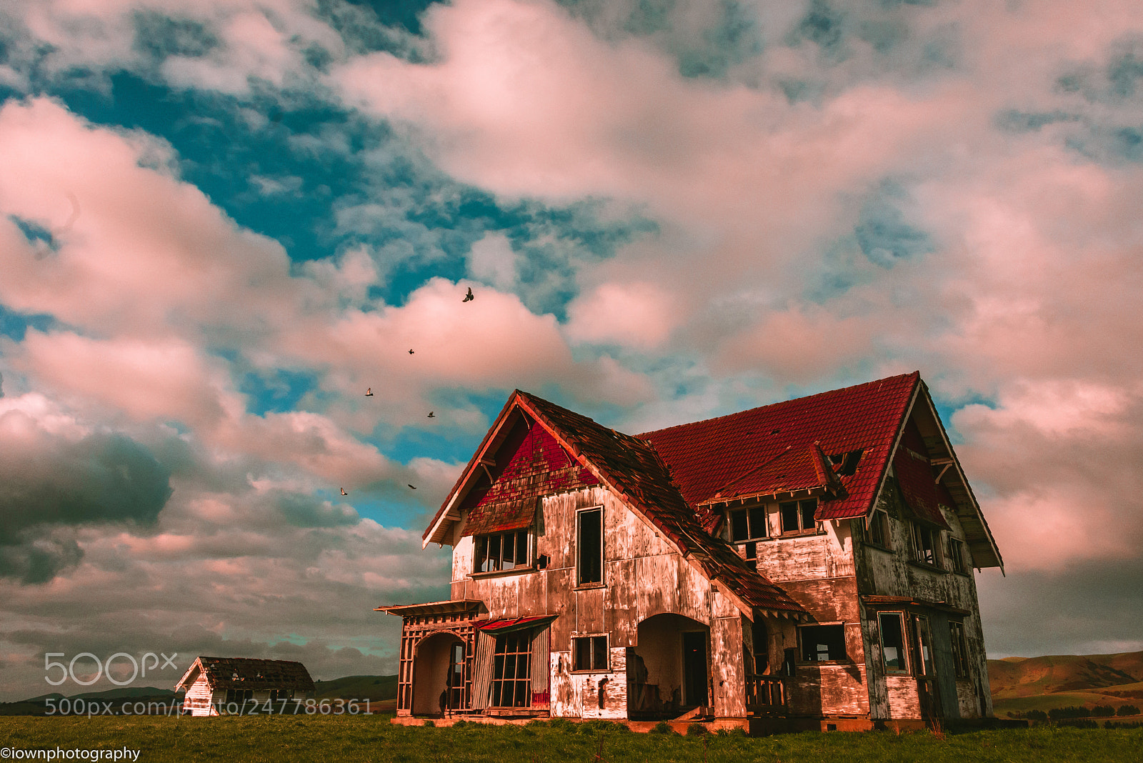Nikon D610 sample photo. Old house ❤ photography