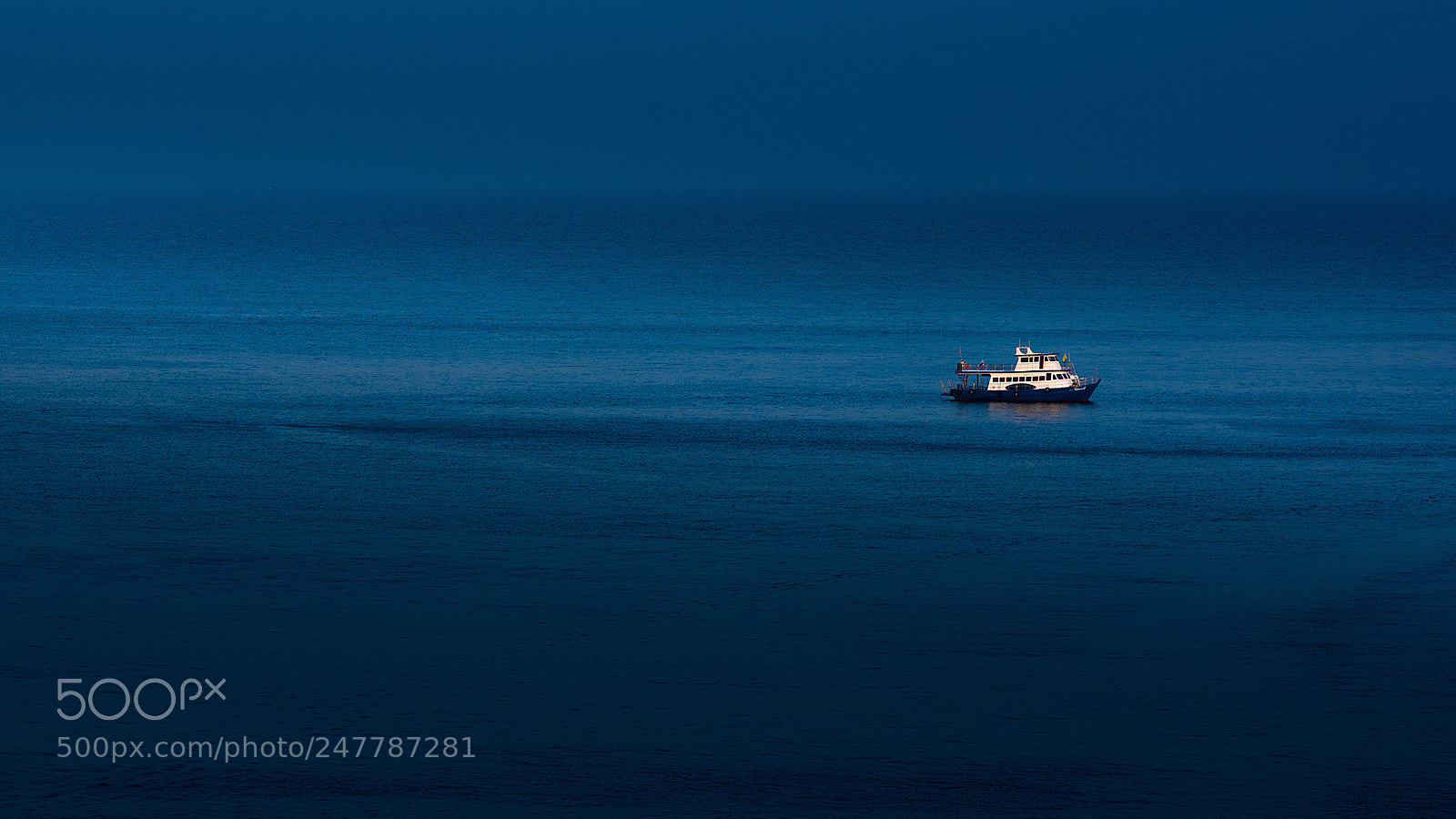 Nikon D810 sample photo. Deep bluesea photography